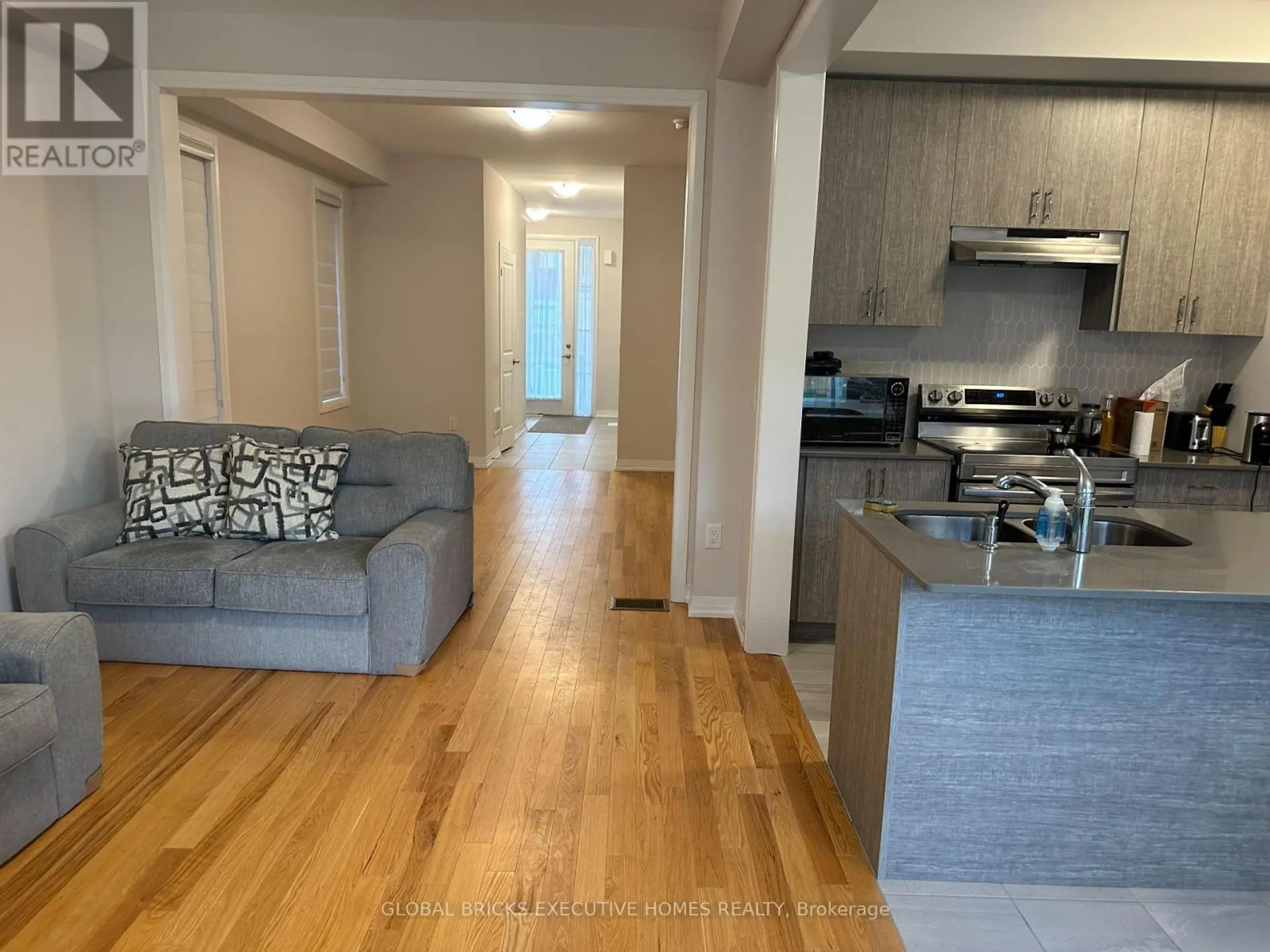 20 BLACKLOCK STREET - Image 3