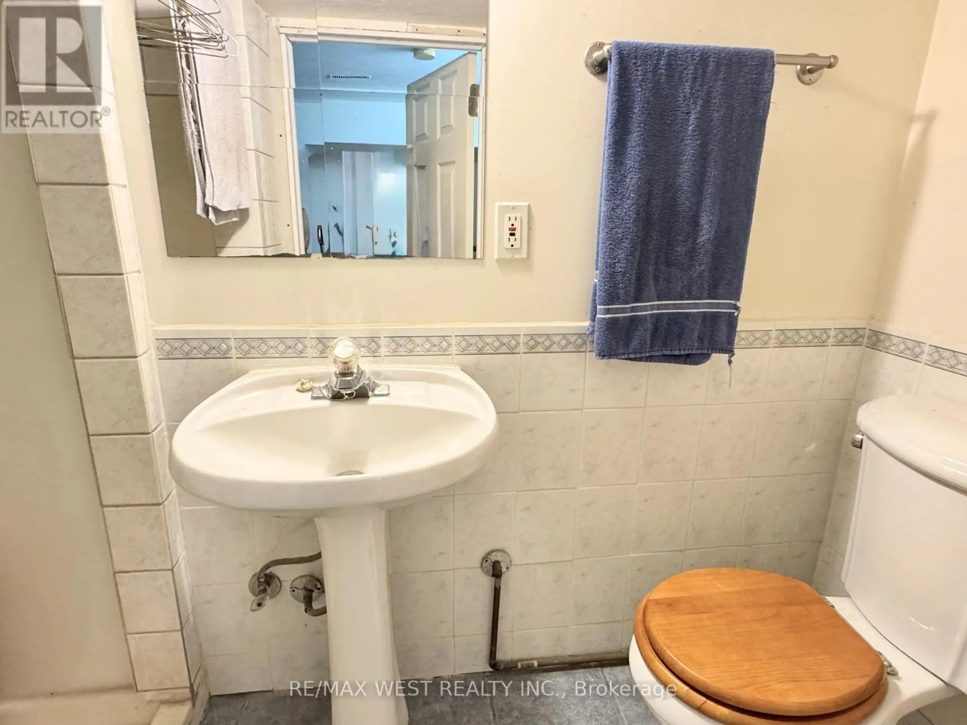 #234 260 JOHN GARLAND BOULEVARD - Image 19
