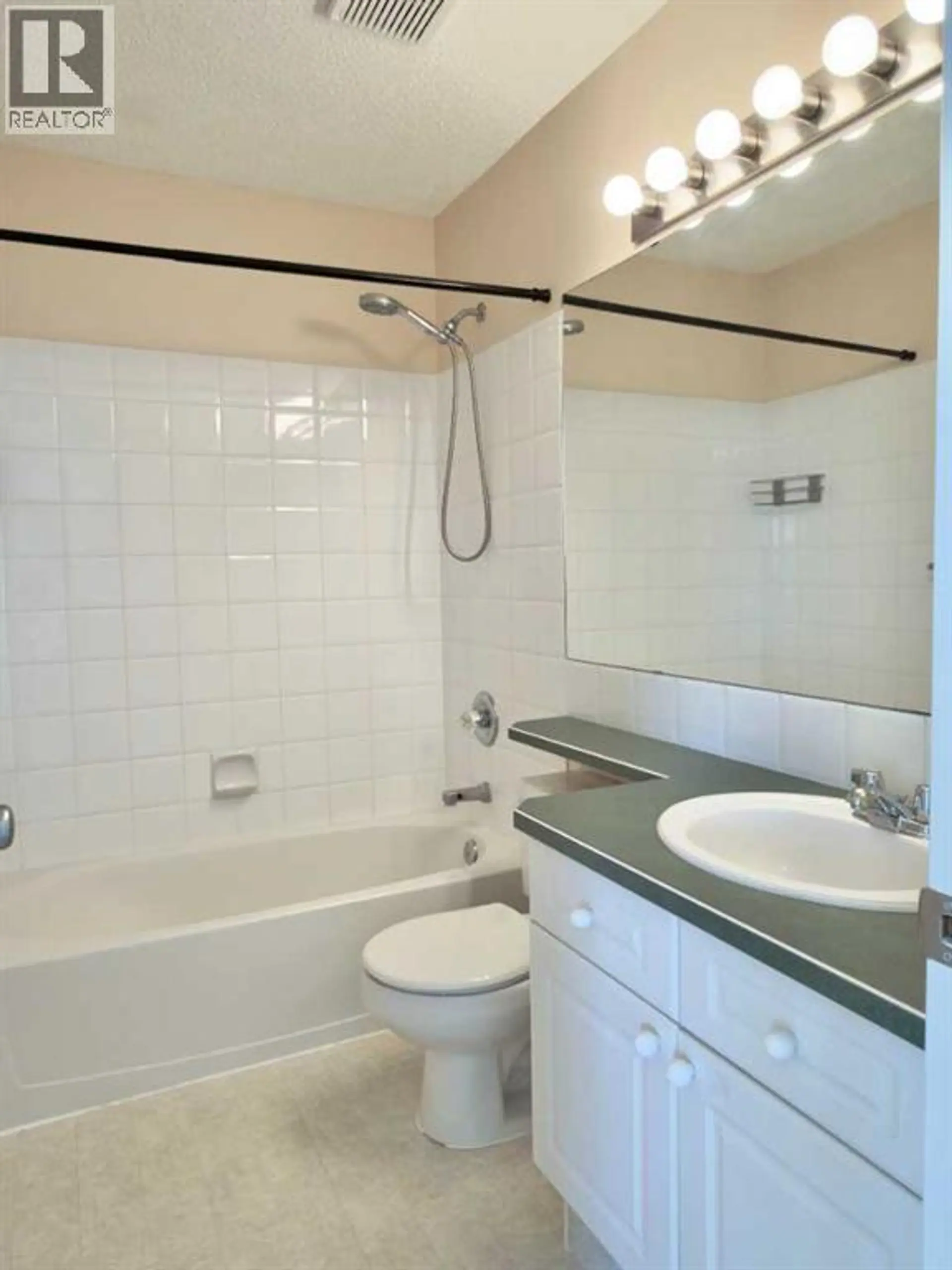 206 Tuscany Drive NW - Image 13