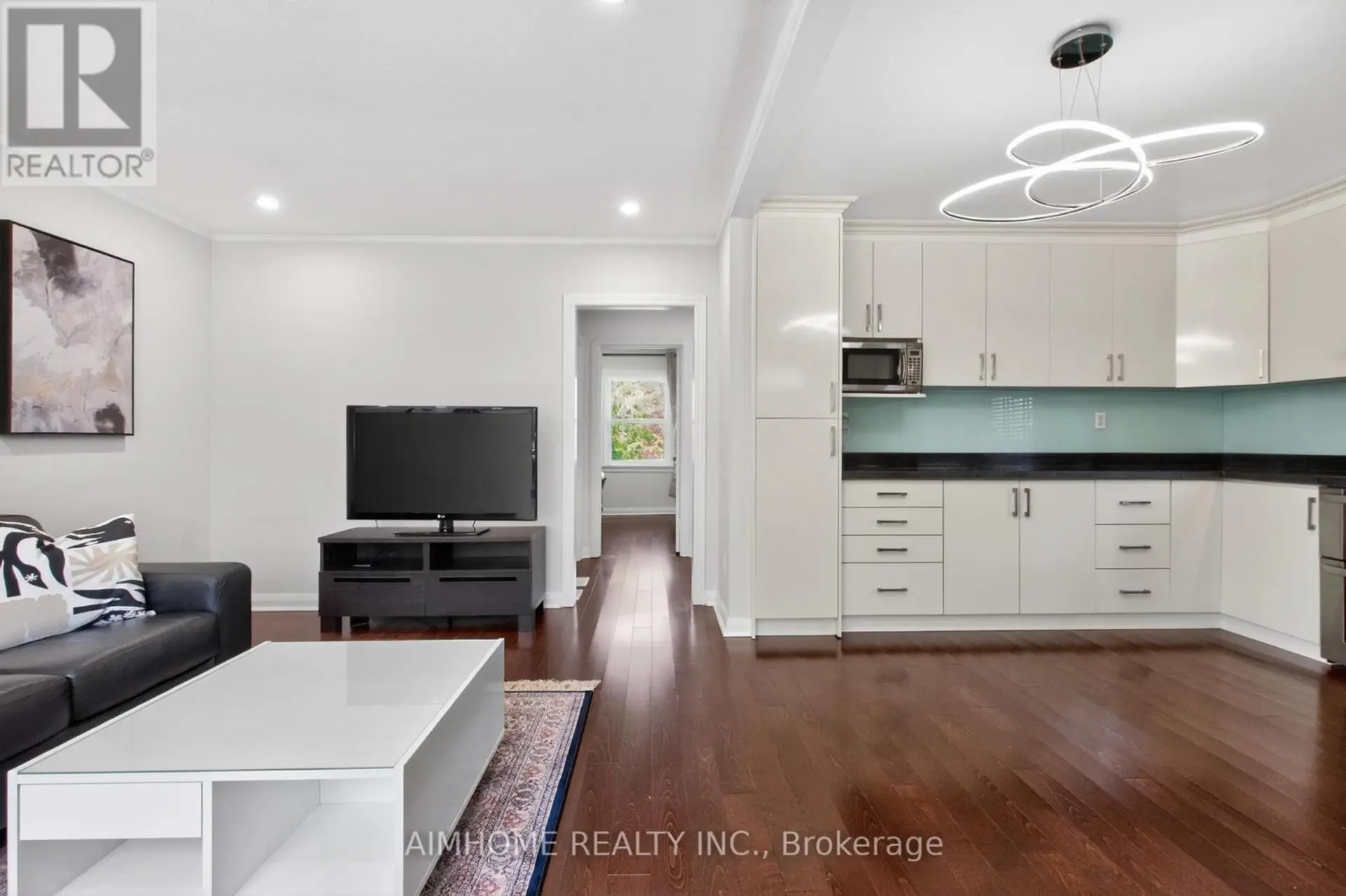 140 MEIGHEN AVENUE - Image 4