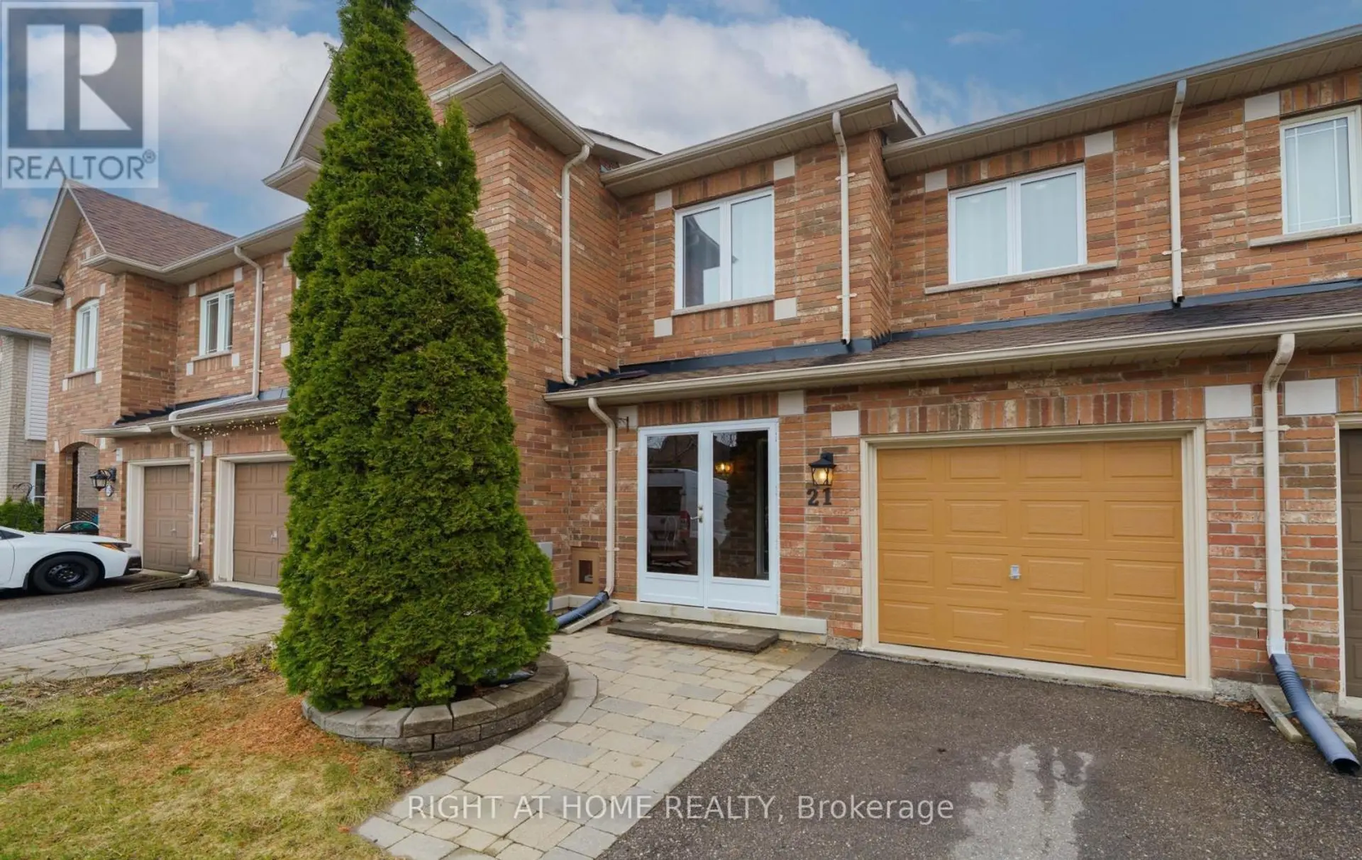 21 MARSHVIEW AVENUE - Image 2