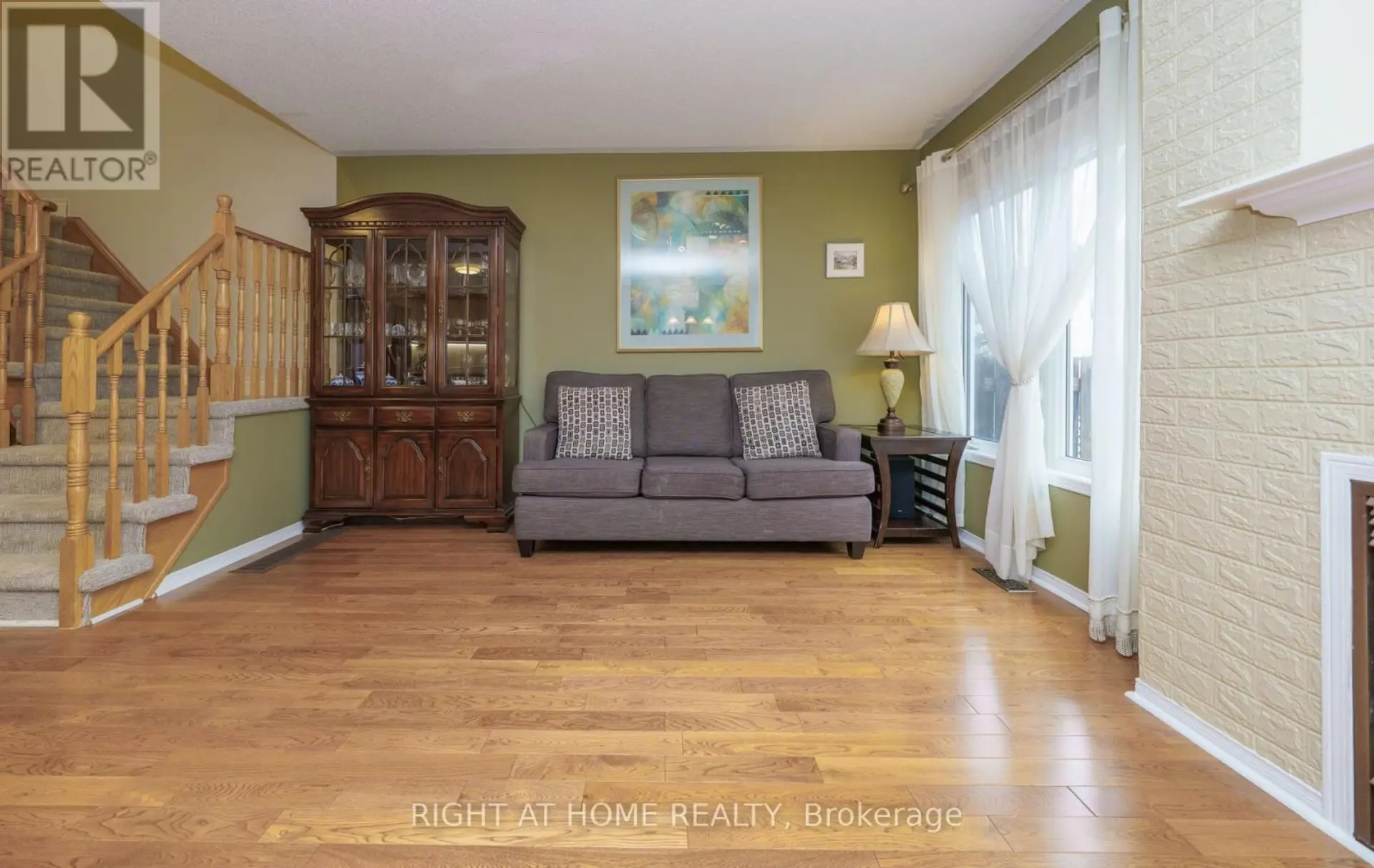 21 MARSHVIEW AVENUE - Image 6