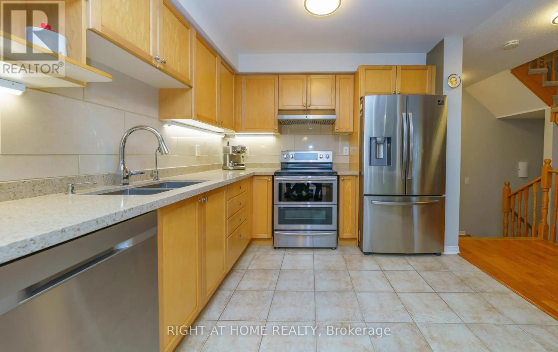 21 MARSHVIEW AVENUE - Image 9