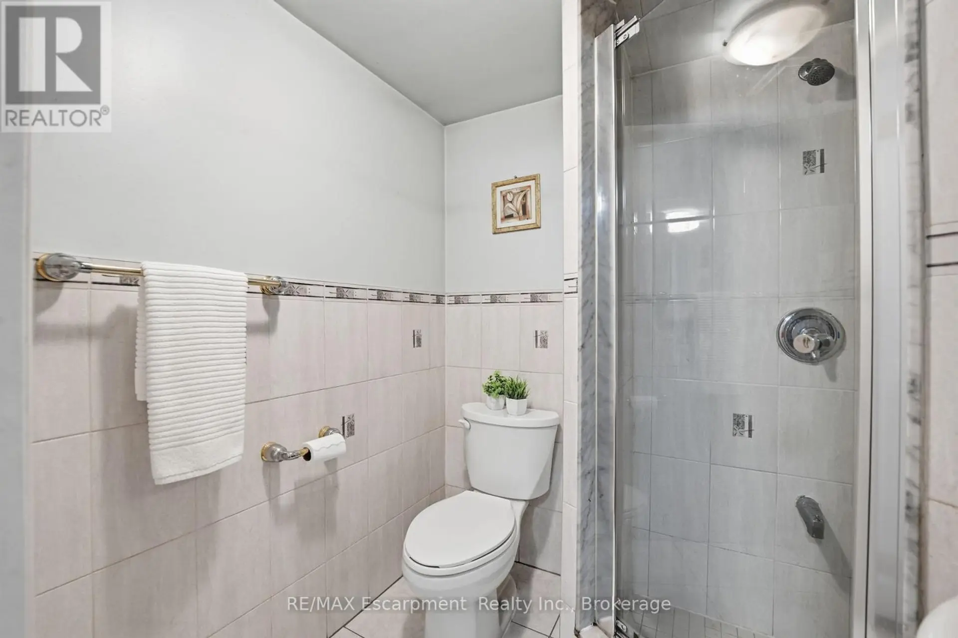 39 RIVIERA DRIVE - Image 17