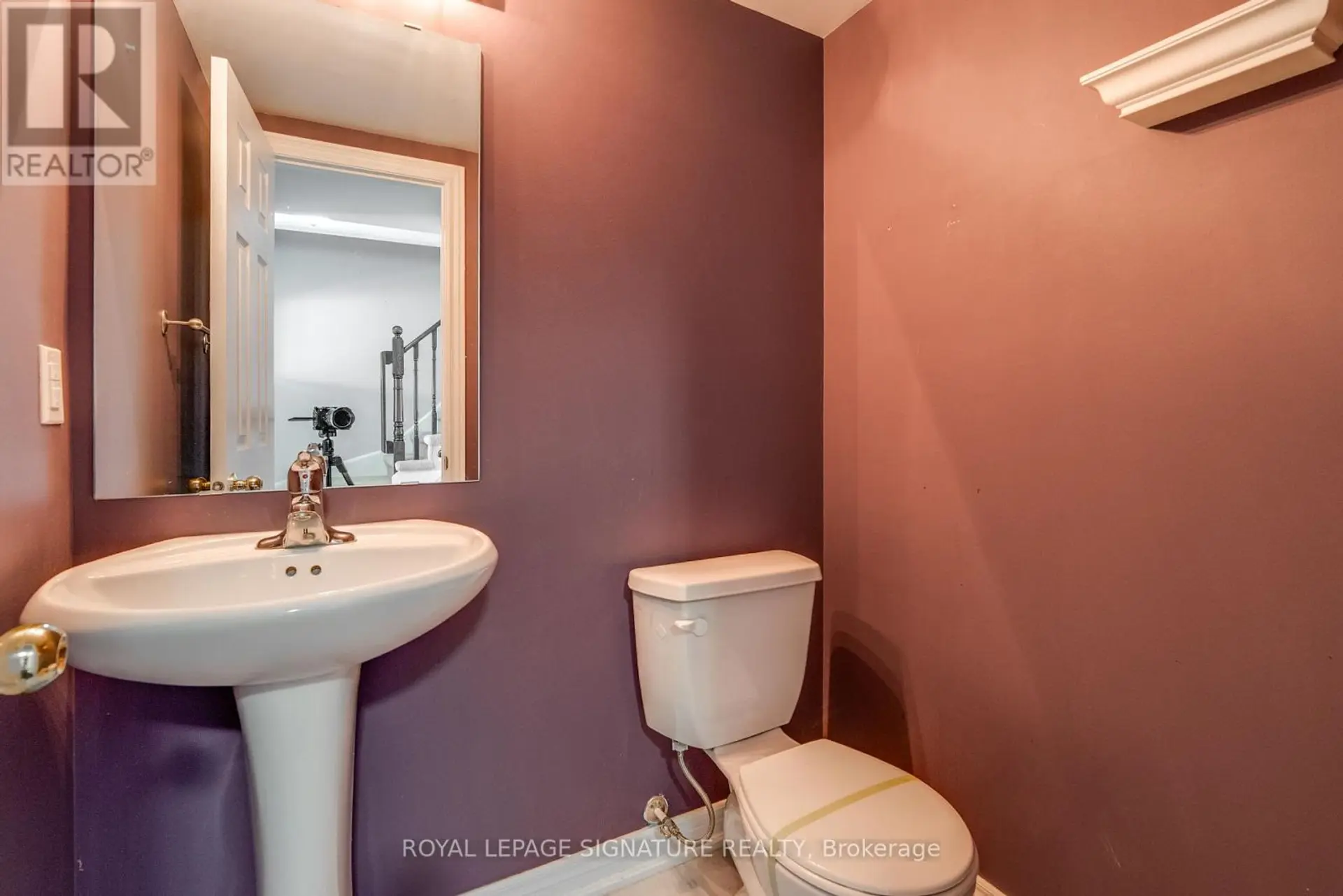 54 OAKINS LANE - Image 6