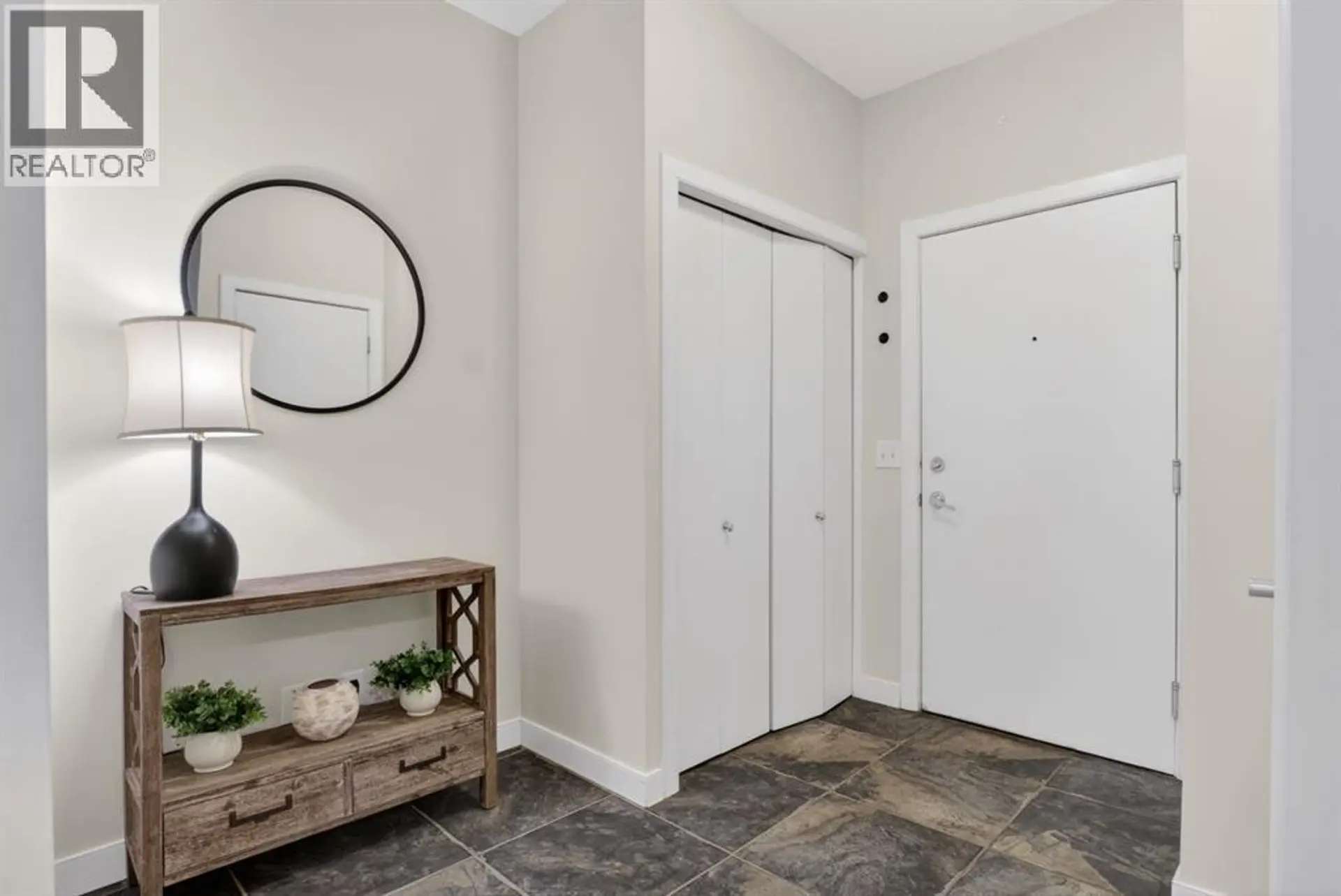 #106 2420 34 Avenue SW - Image 2