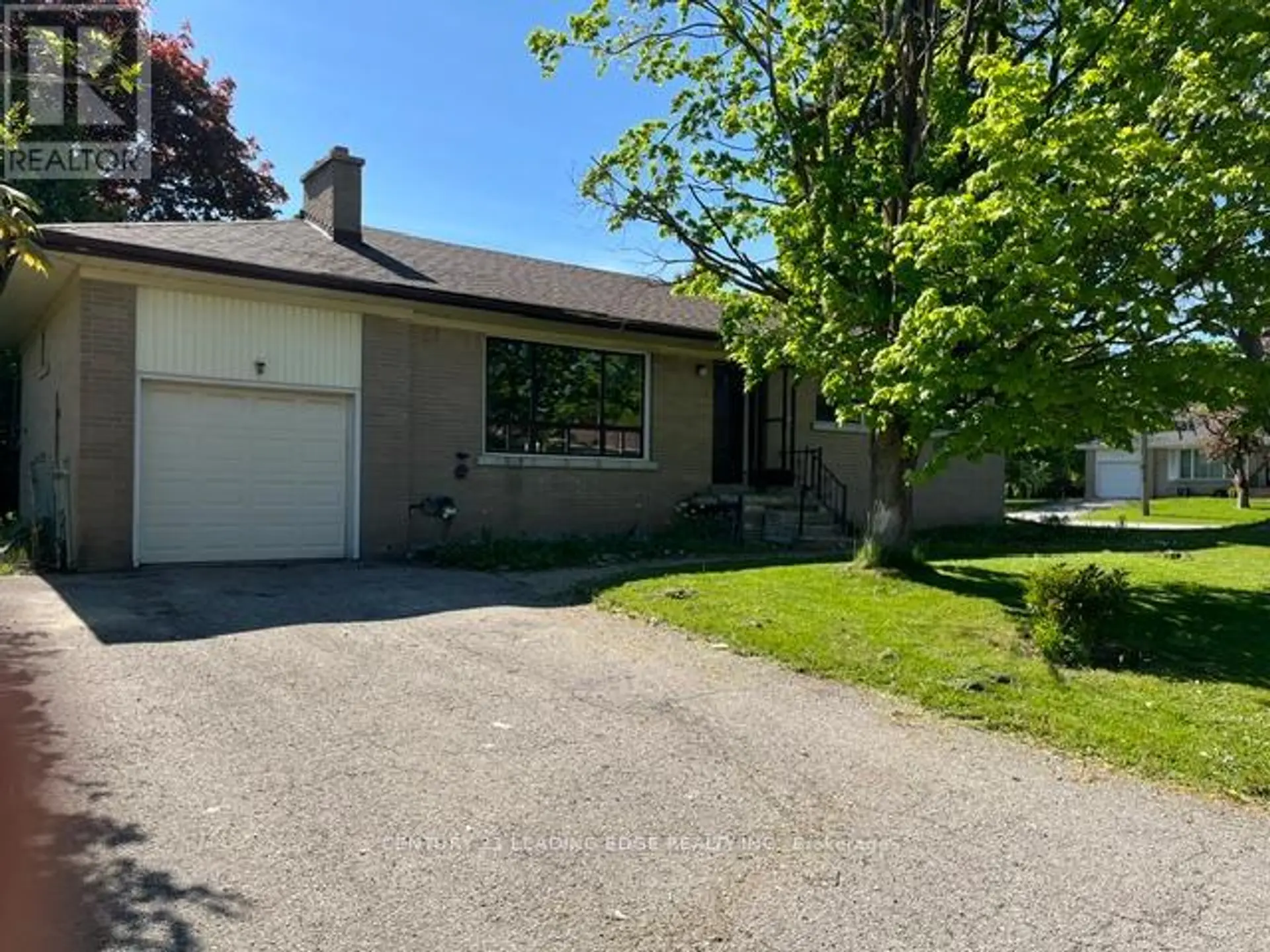 2 HONEYBOURNE CRESCENT - Image 1