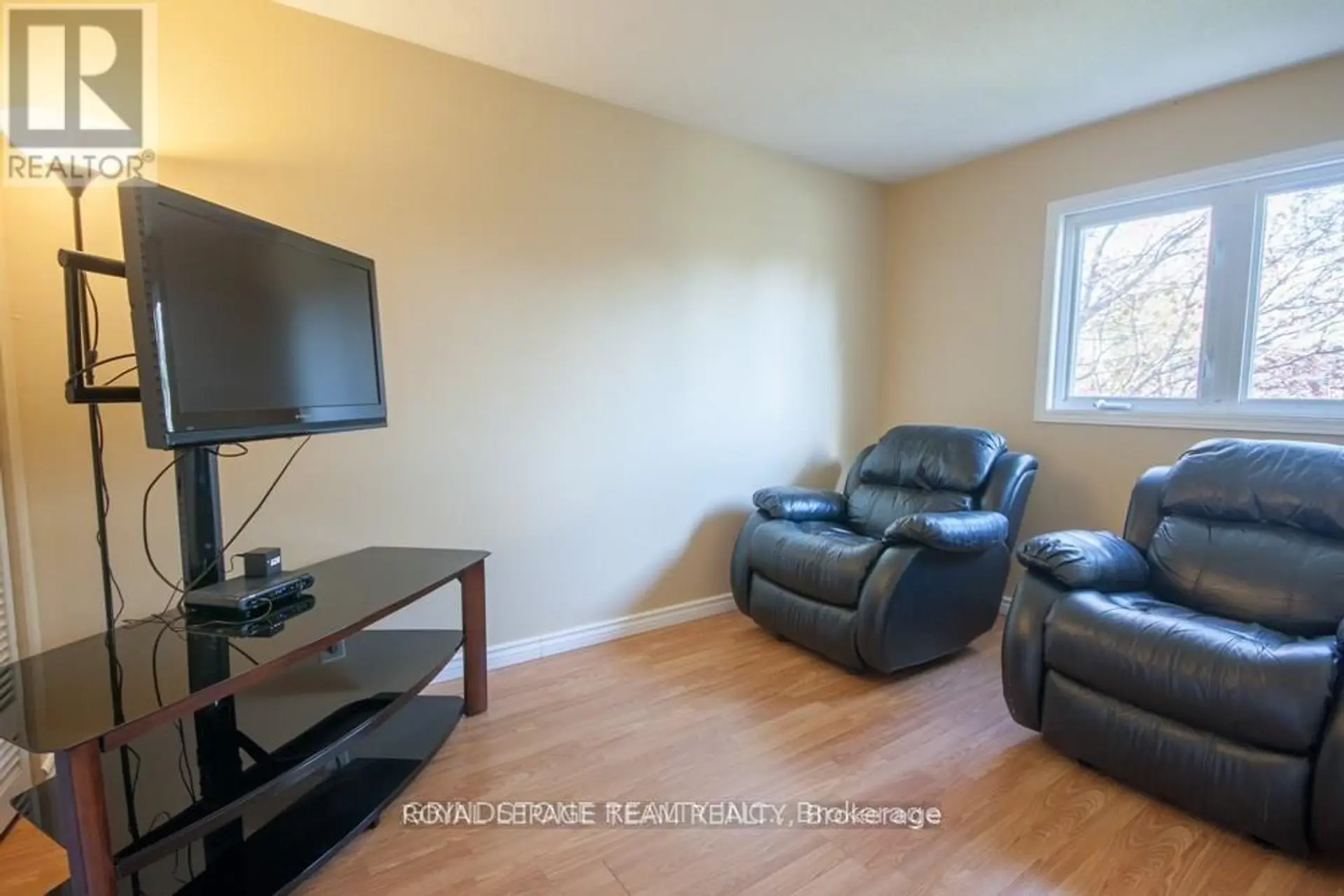 183 MCELROY DRIVE - Image 5