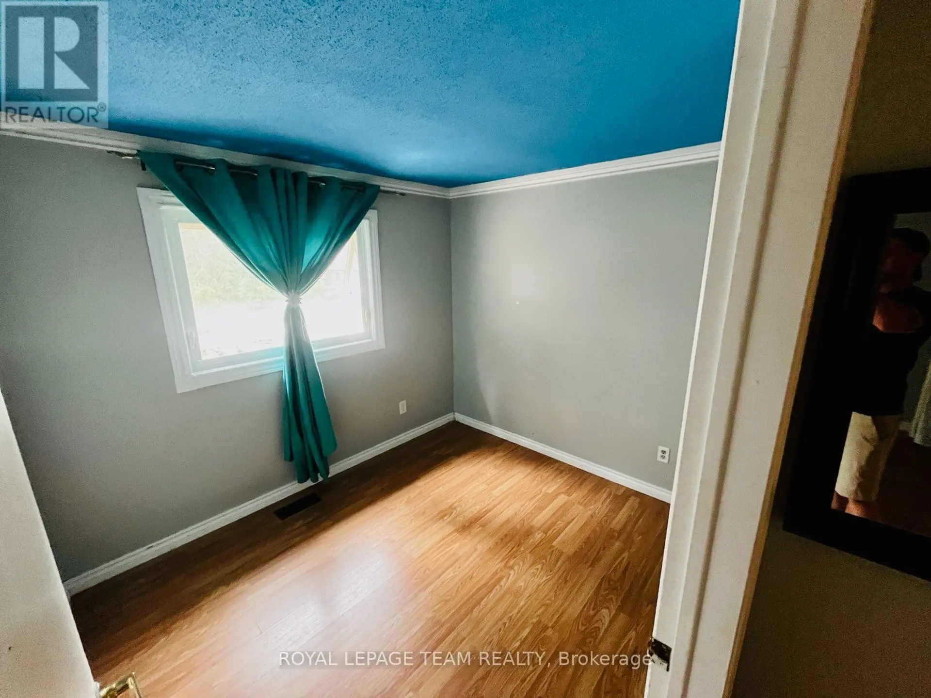 183 MCELROY DRIVE - Image 10