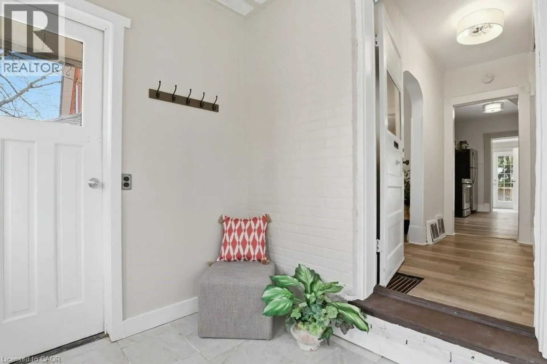 391 DOURO Street - Image 2