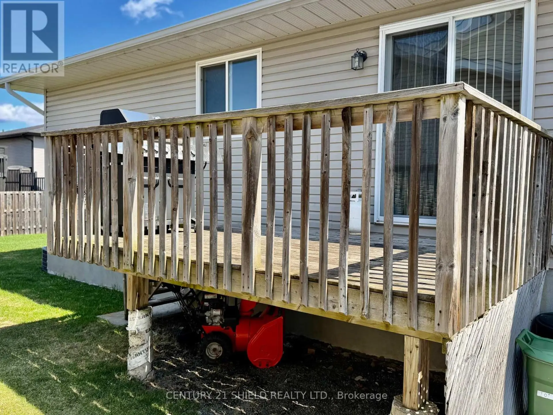 101 MCKENZIE STREET W - Image 4