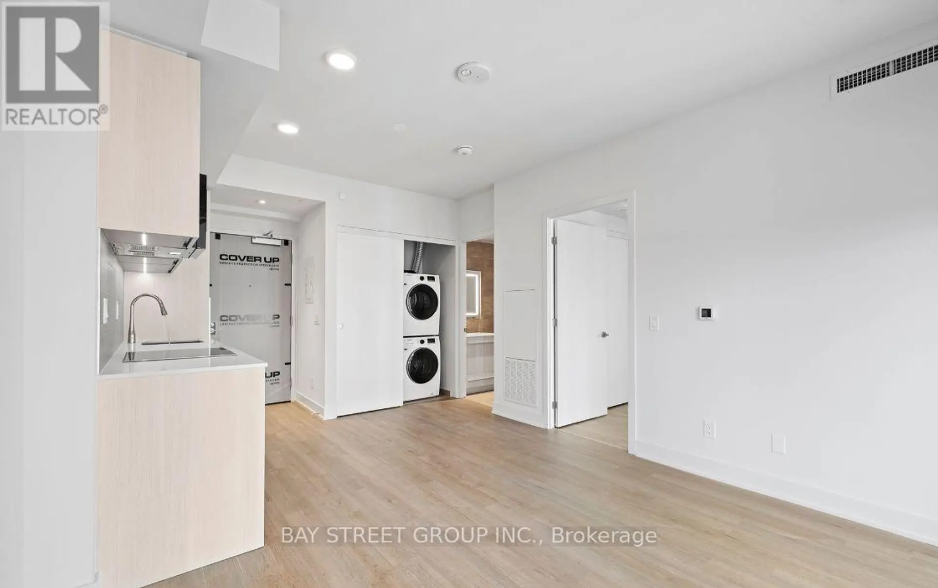 #2009 8 CUMBERLAND STREET - Image 5