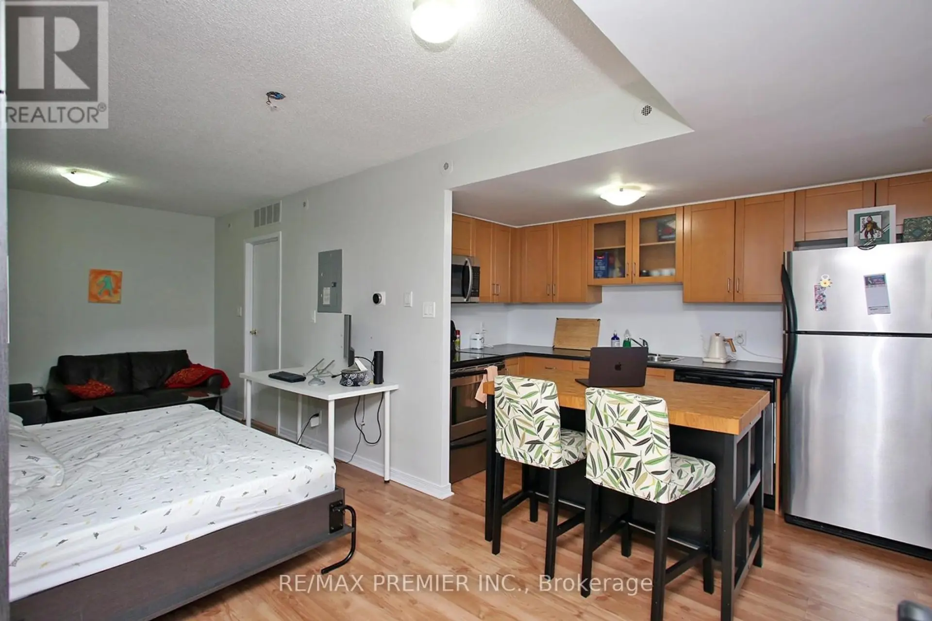 #109 22 WESTERN BATTERY ROAD - Image 13
