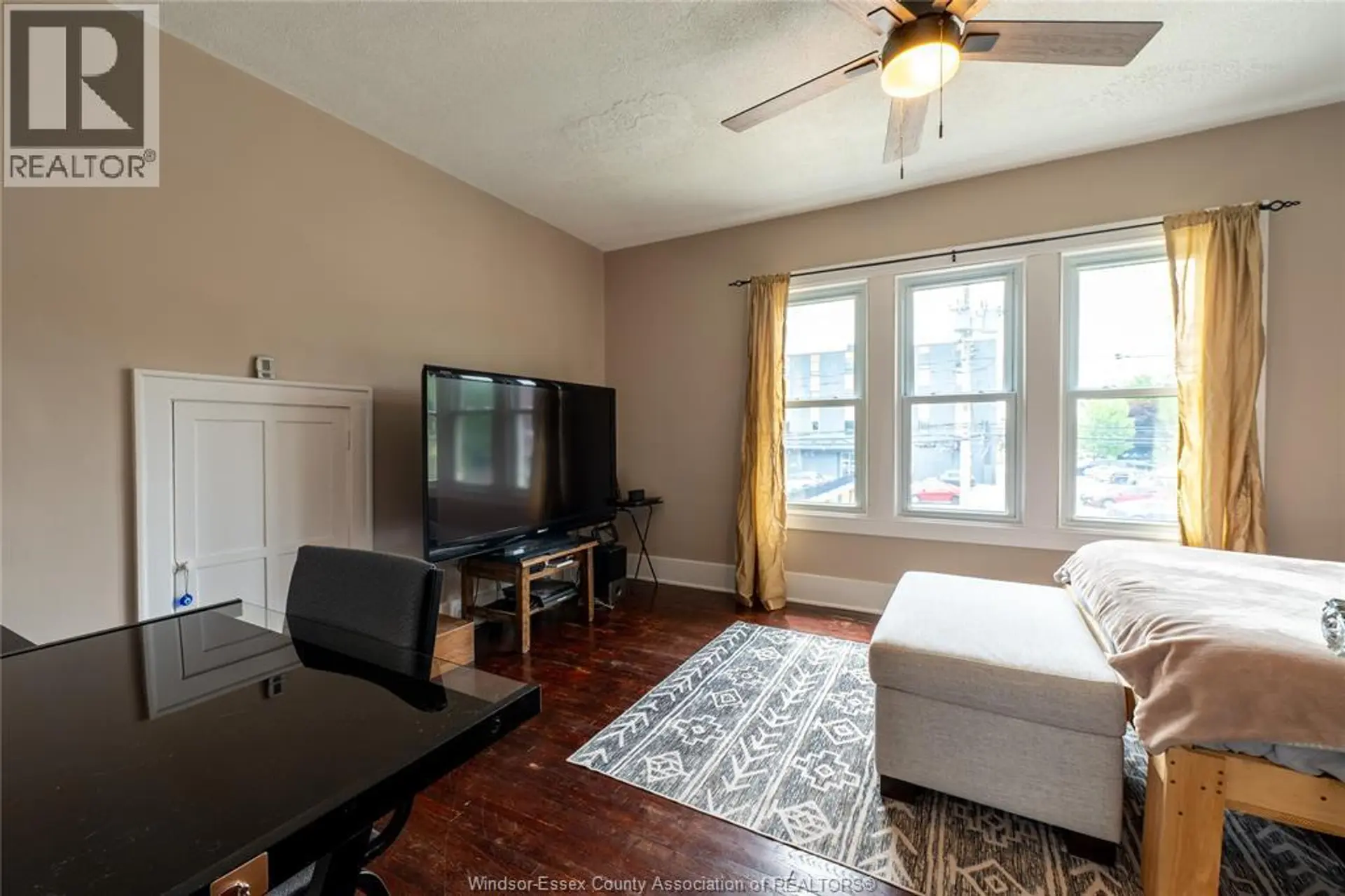 1366 Dufferin PLACE - Image 12