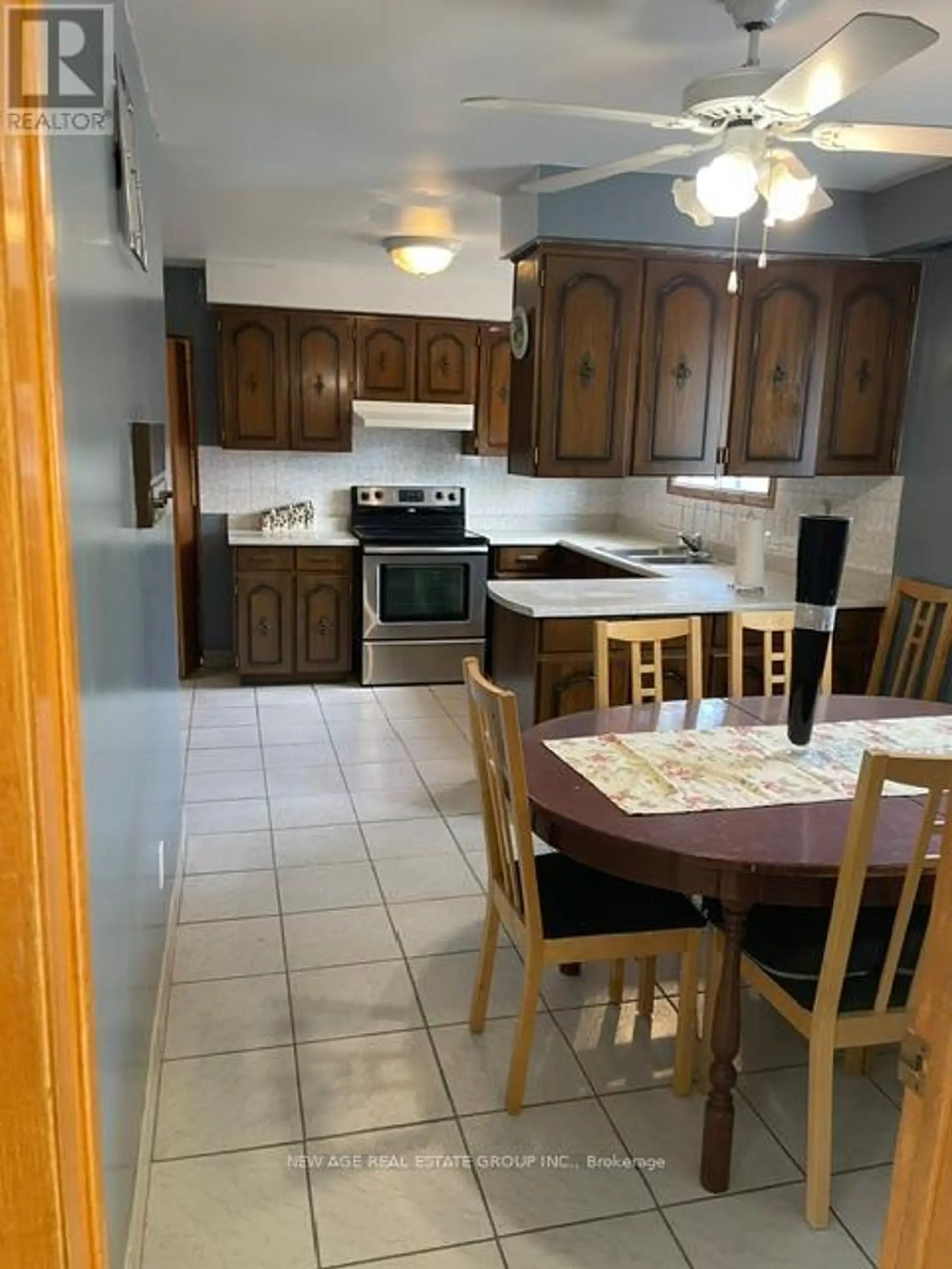 112 ANTHIA DRIVE W - Image 2