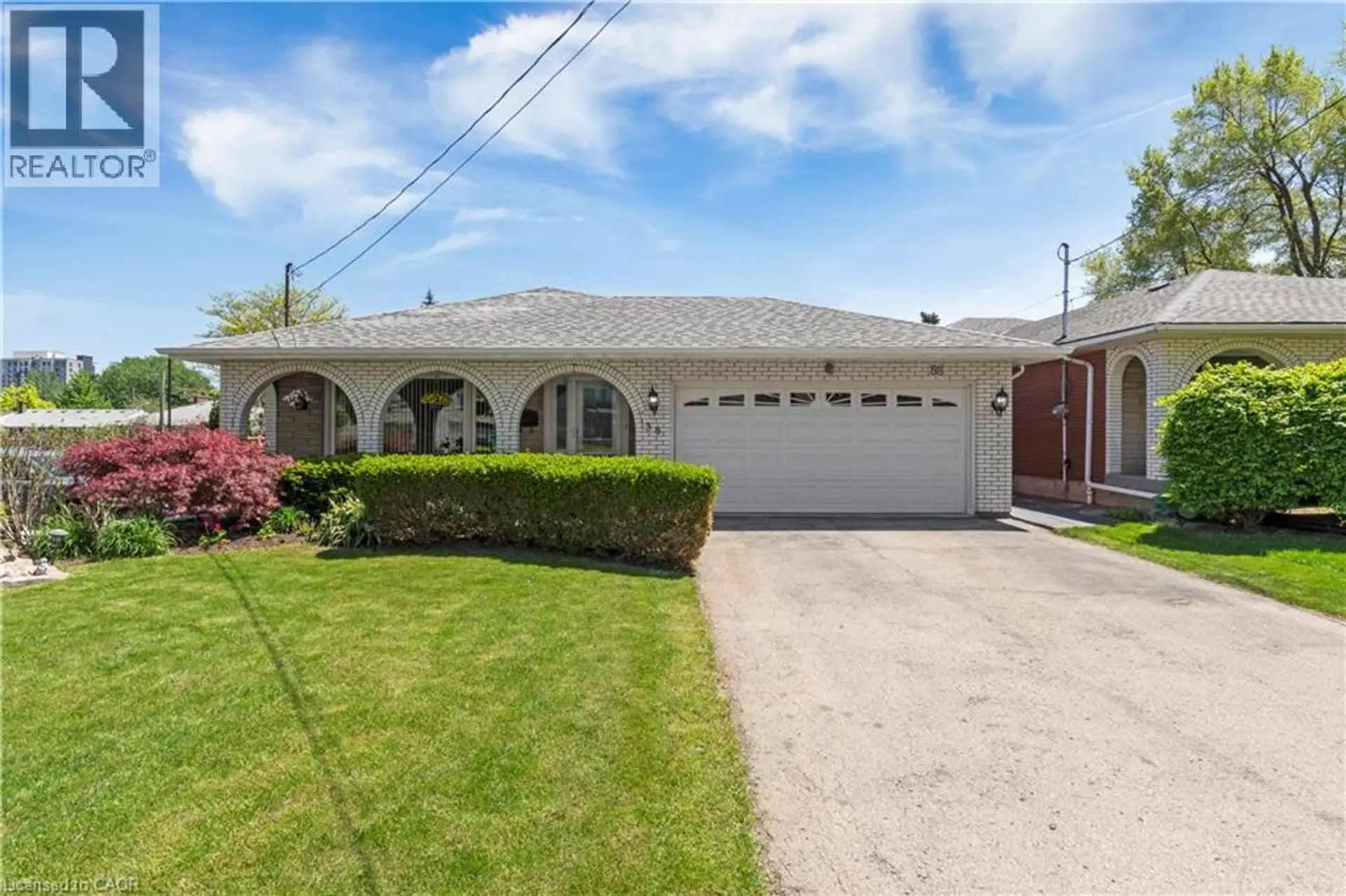 58 CENTENNIAL Parkway S - Image 1