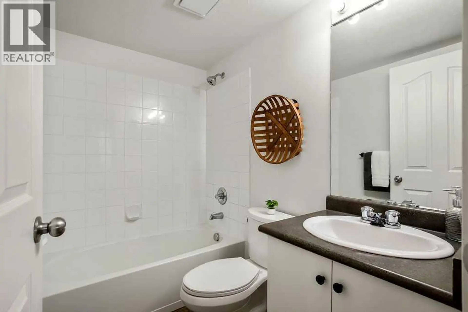 #1212 2395 Eversyde Avenue SW - Image 12