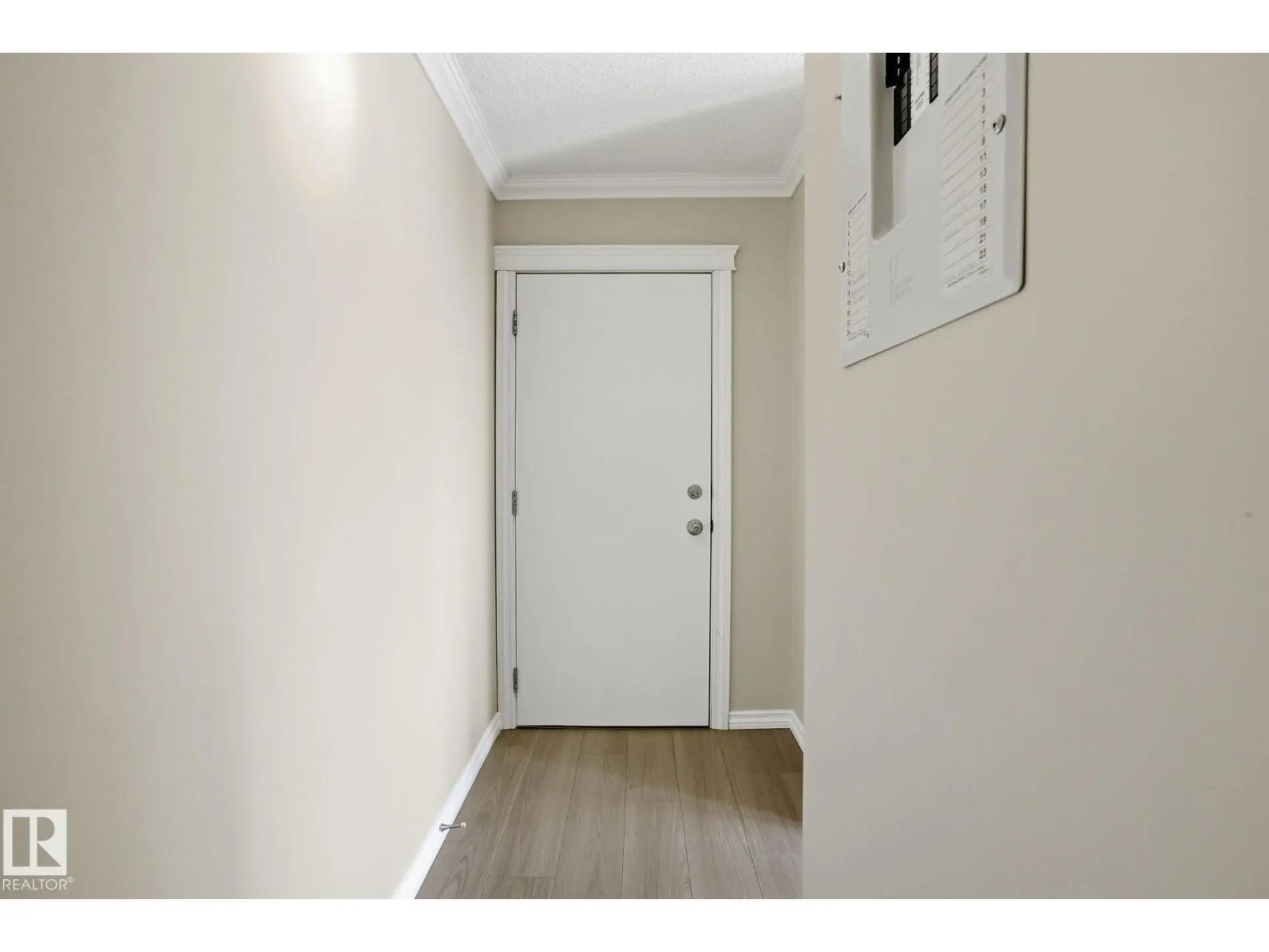 #202 10555 83 AV NW - Image 3
