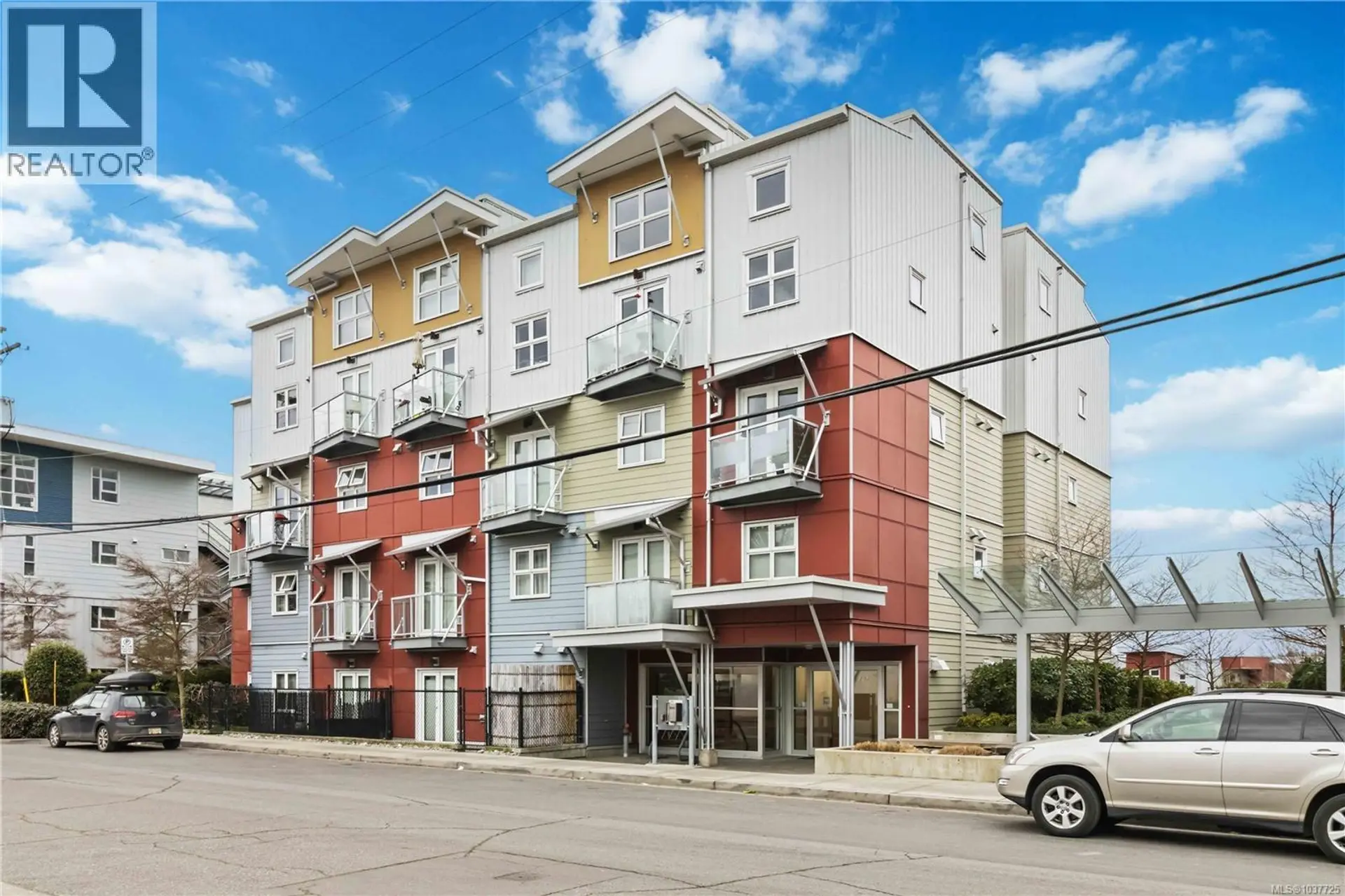 #304 787 Tyee Rd - Image 1