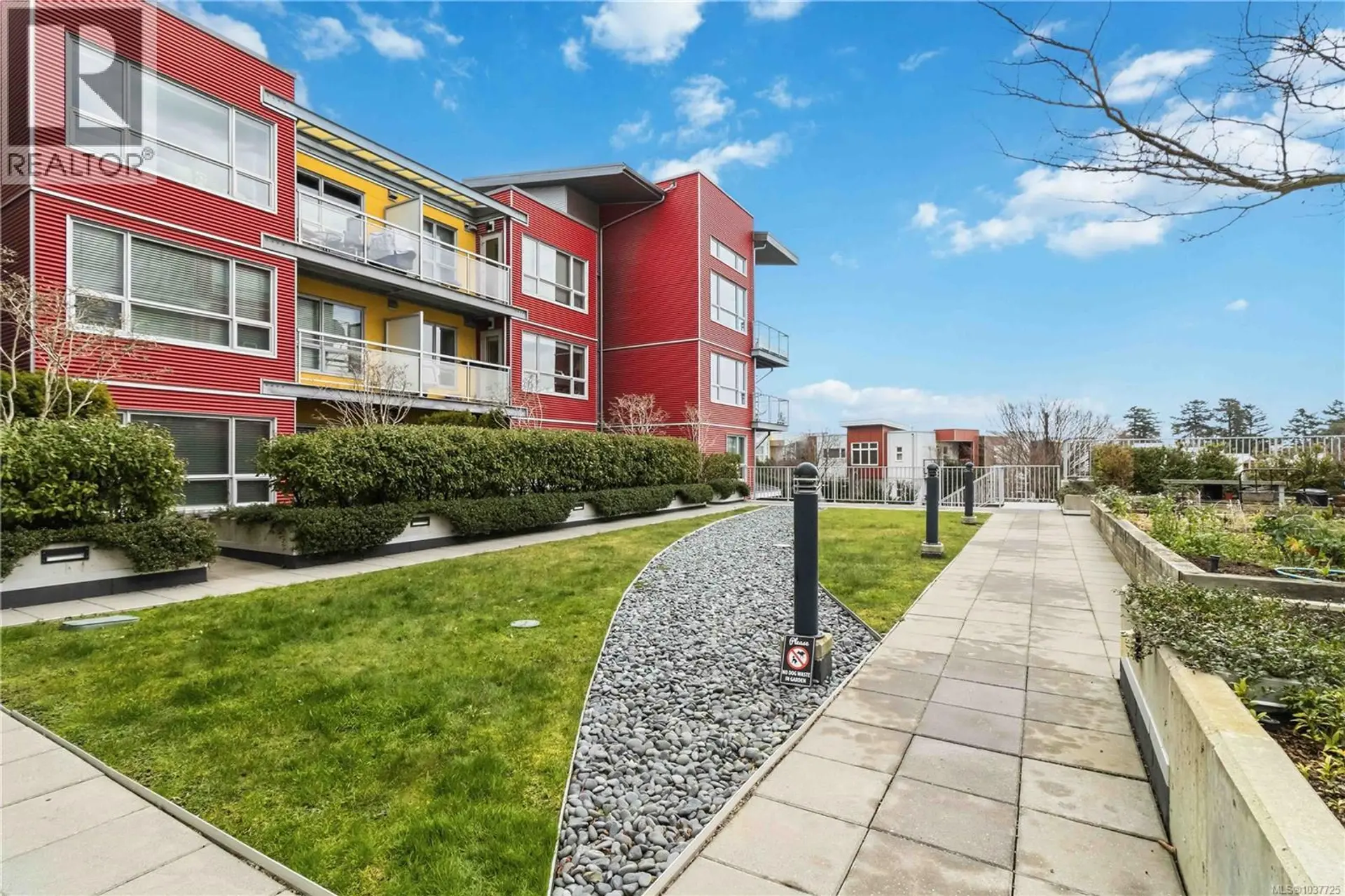 #304 787 Tyee Rd - Image 18