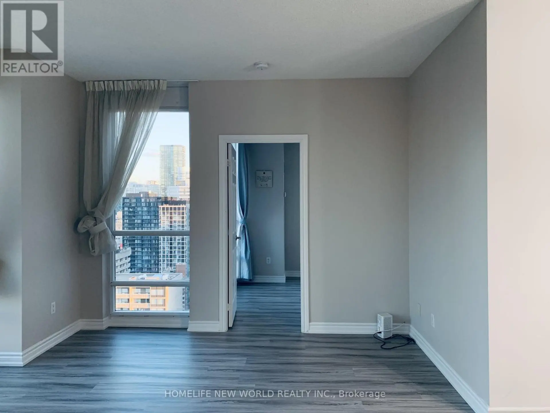 #3305 761 BAY STREET - Image 10
