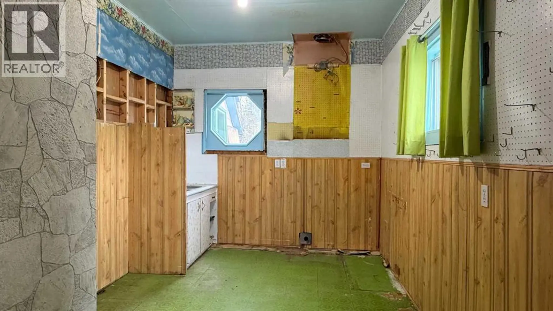 2520 213 Street - Image 3