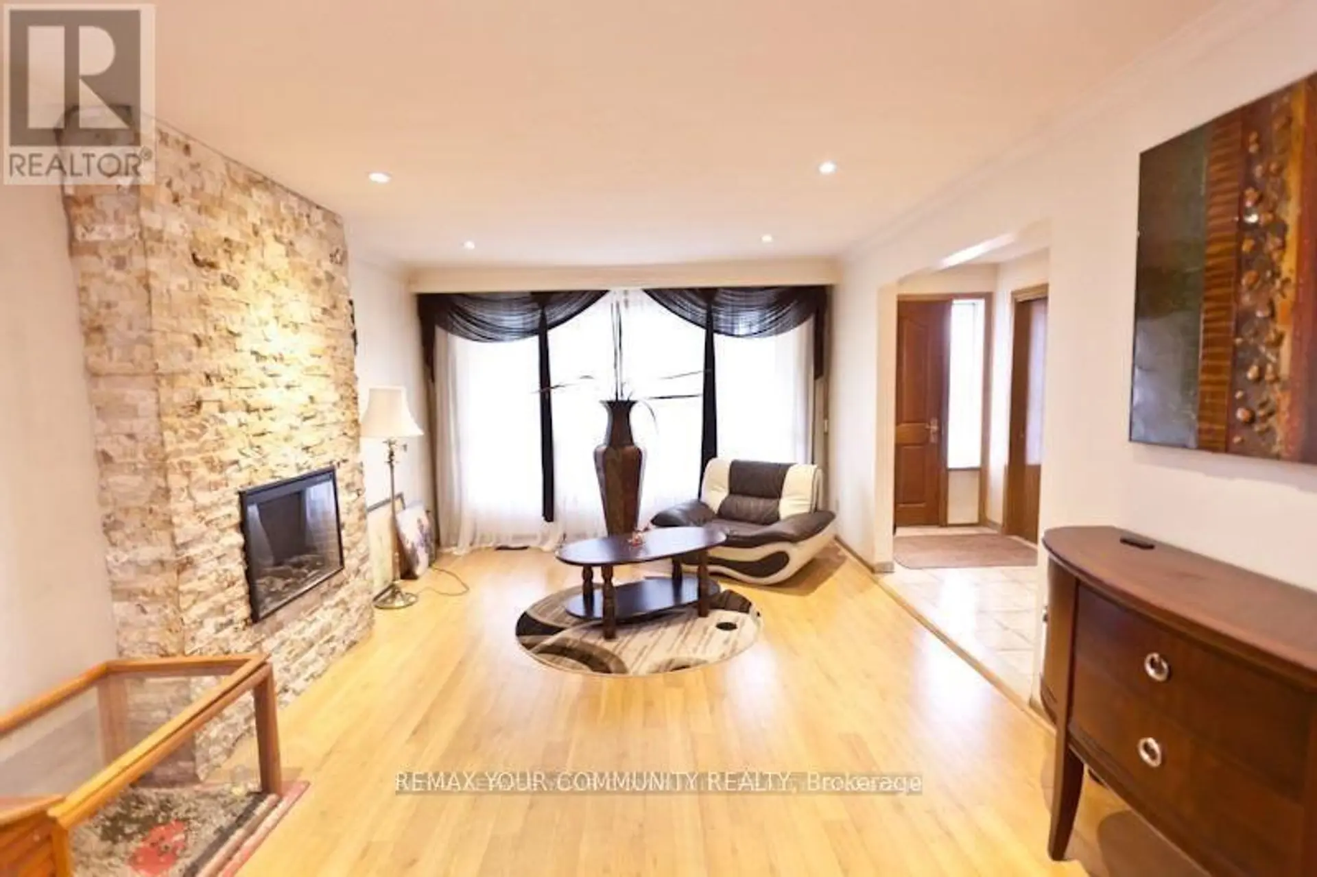 8 STANWOOD CRESCENT - Image 7