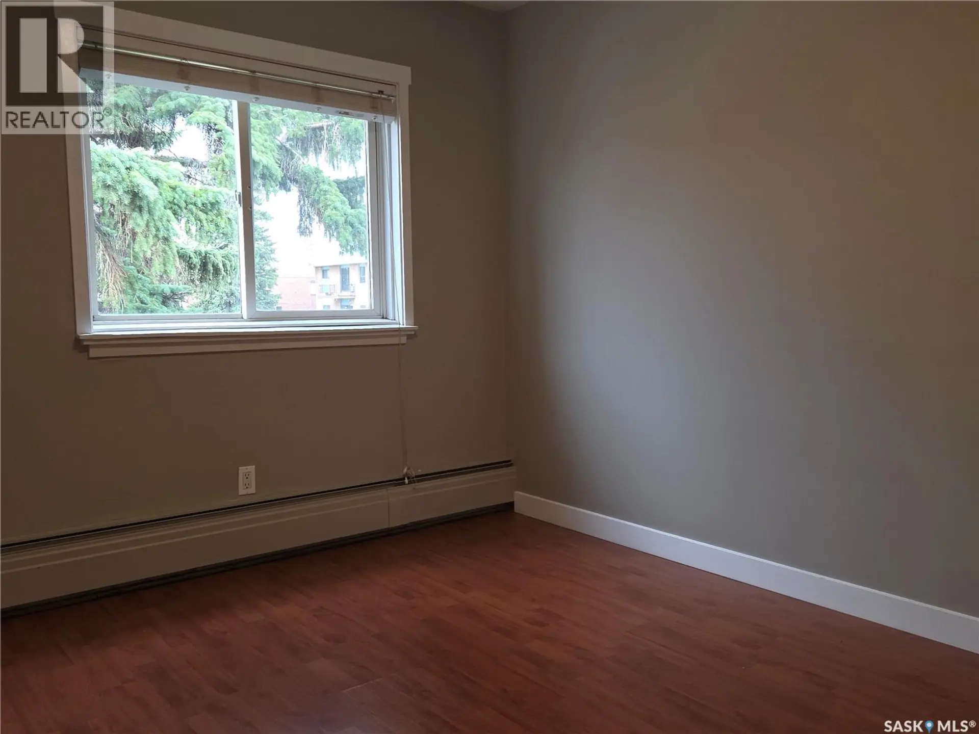 #22 208 Lindsay PLACE - Image 12
