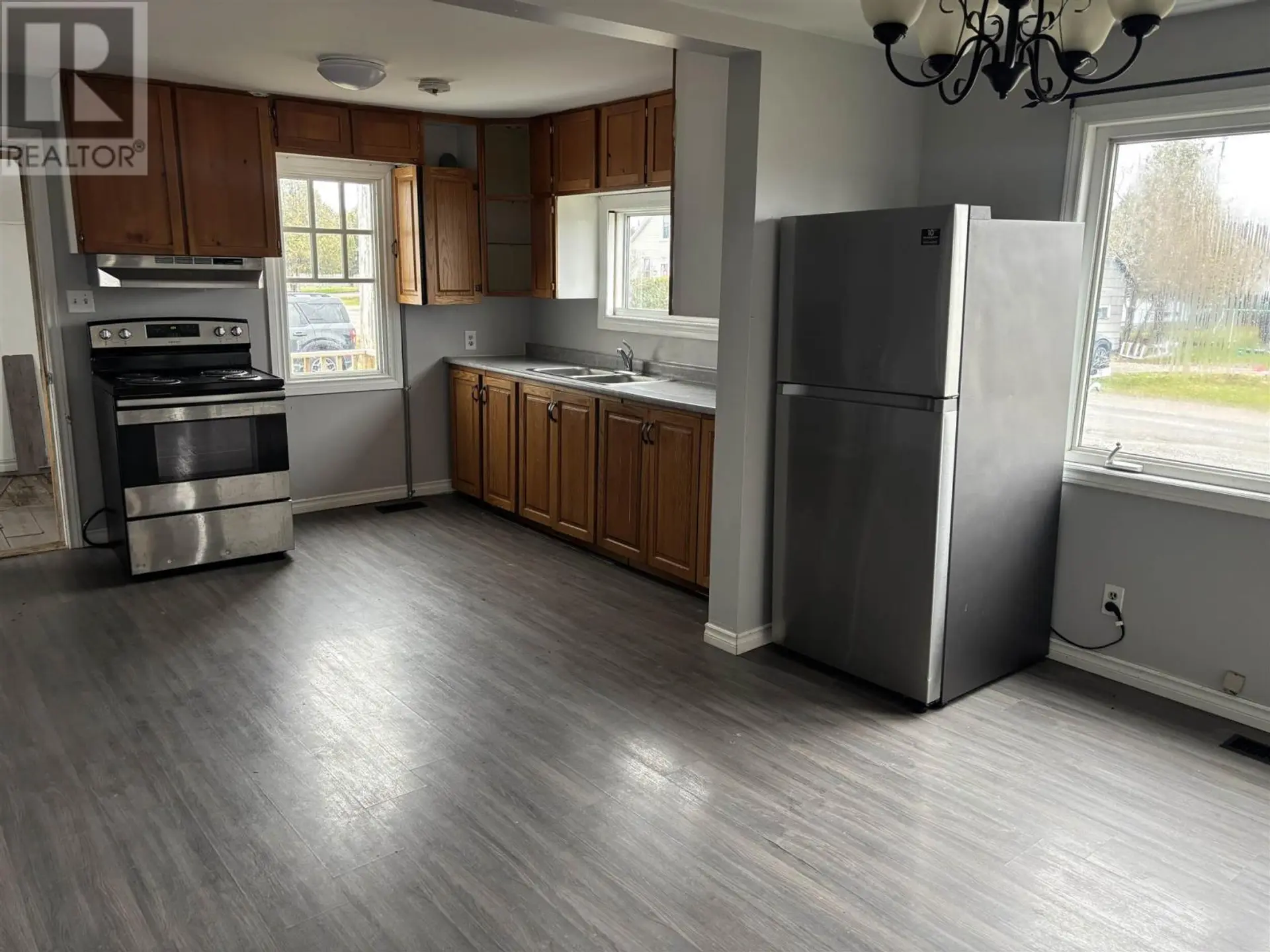 528 Brunswick AVE - Image 8