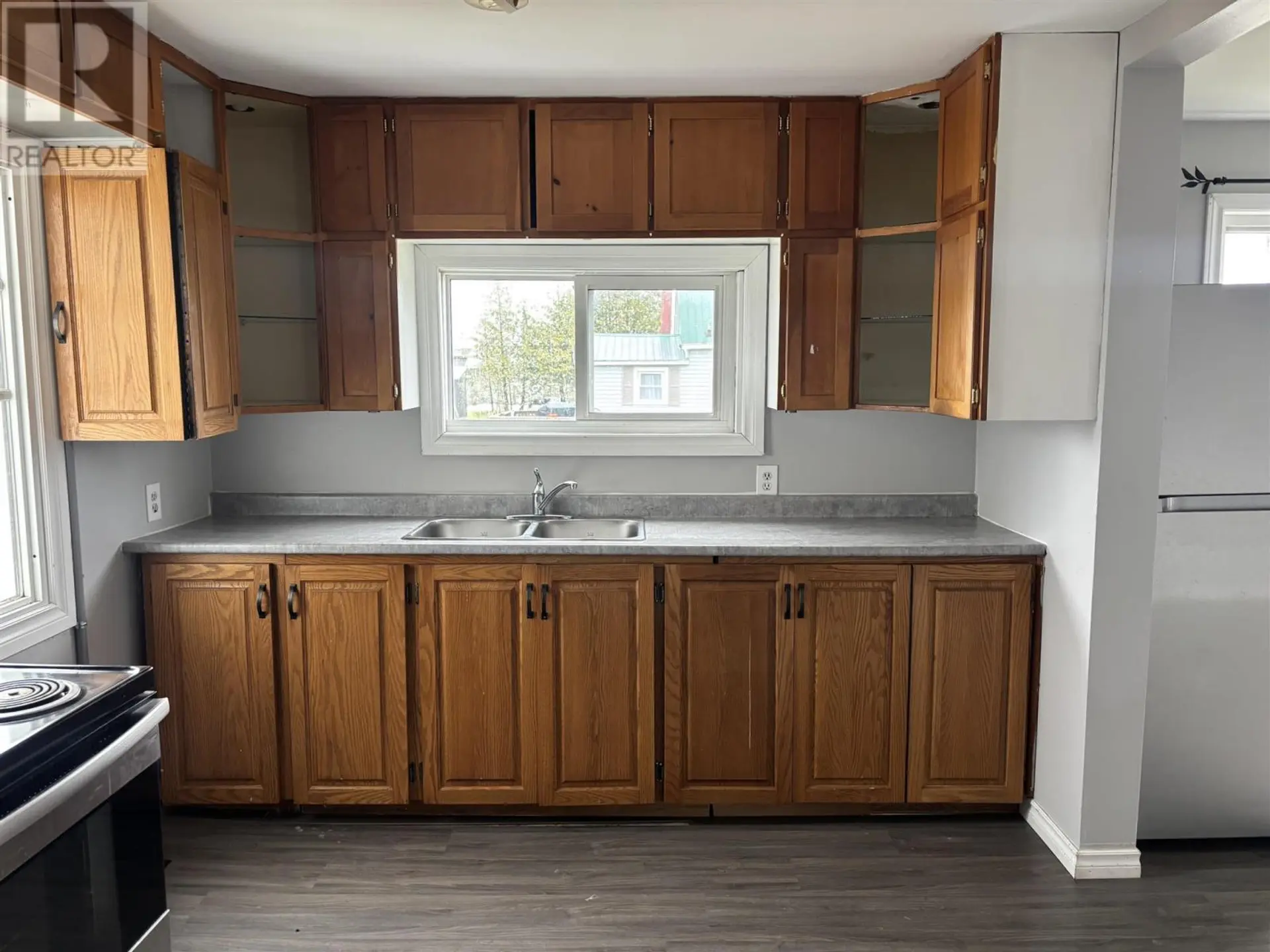 528 Brunswick AVE - Image 7