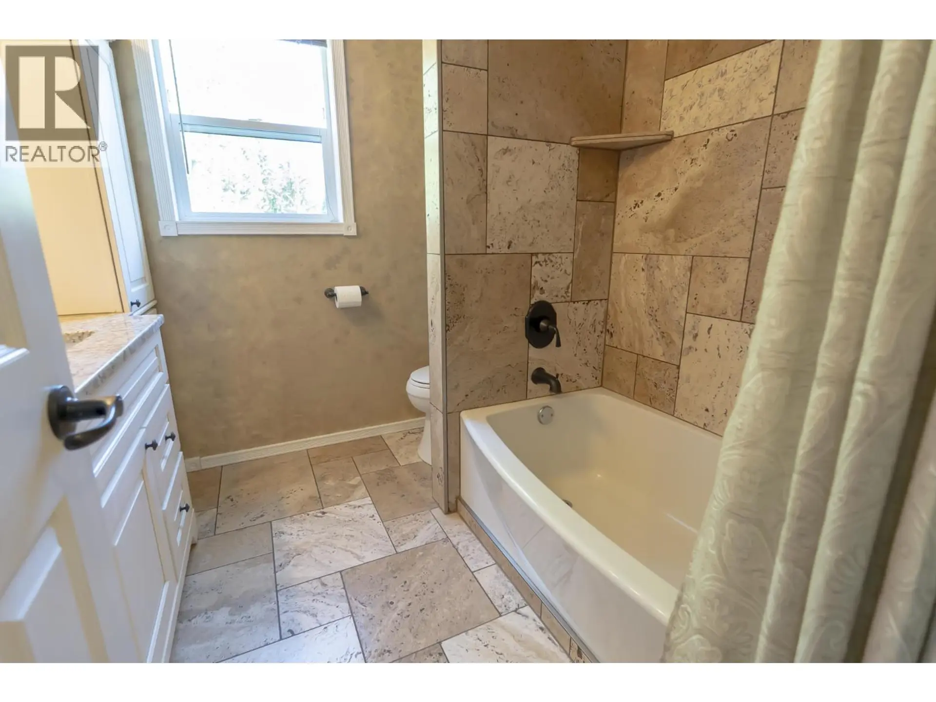 1275 ALDER AVENUE - Image 13