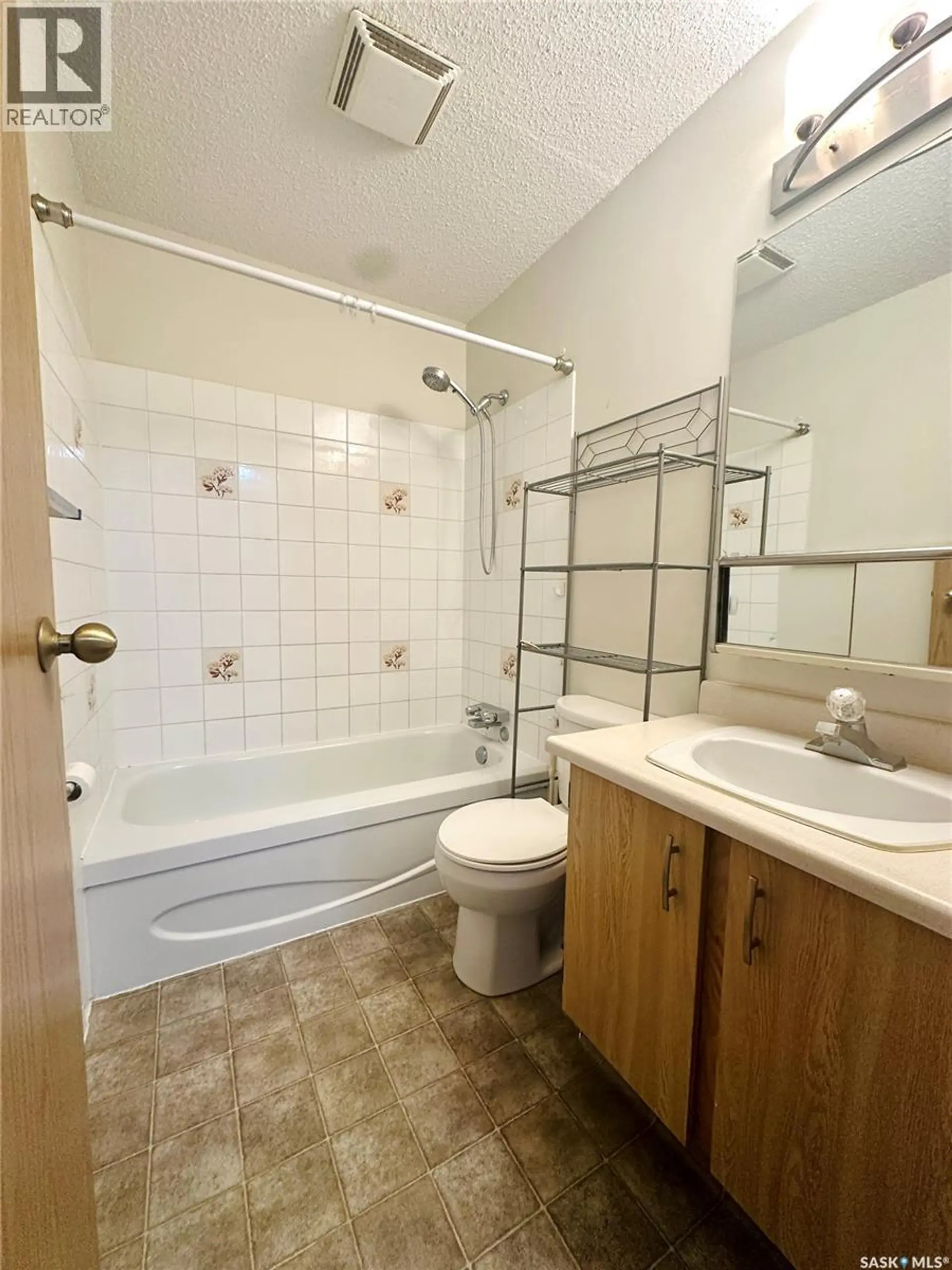 #305 1110 9th AVENUE NE - Image 6