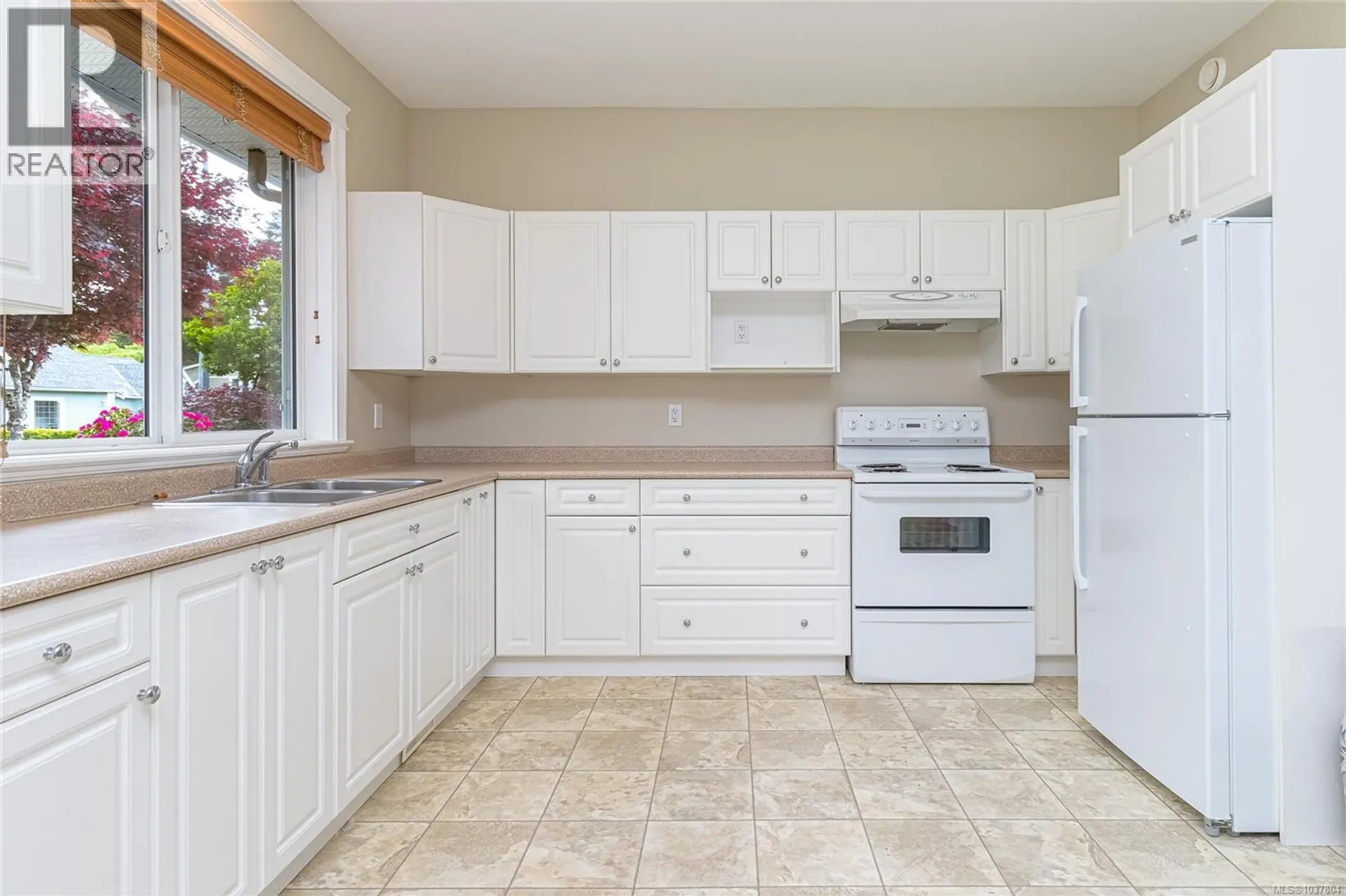 6797 Hampton Pl - Image 10