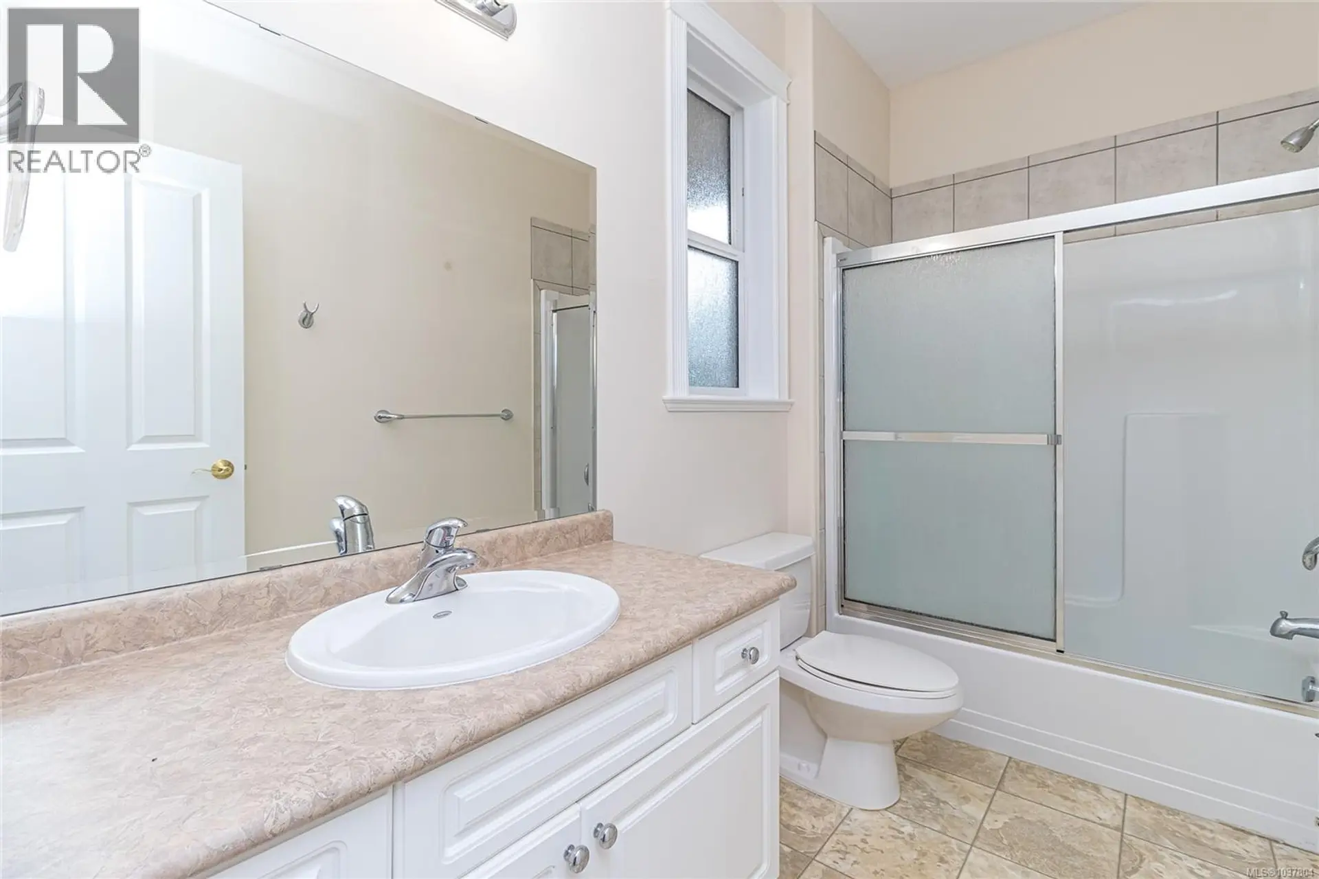 6797 Hampton Pl - Image 12