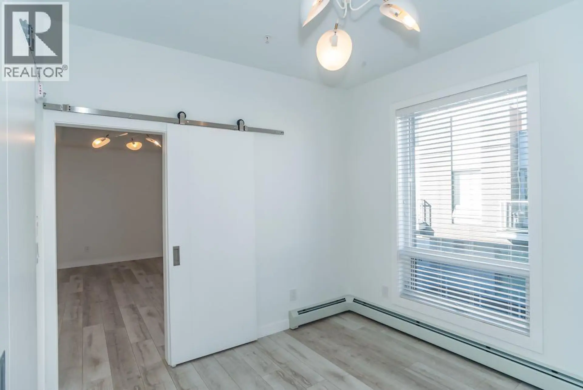 #317 3130 Thirsk Street NW - Image 11