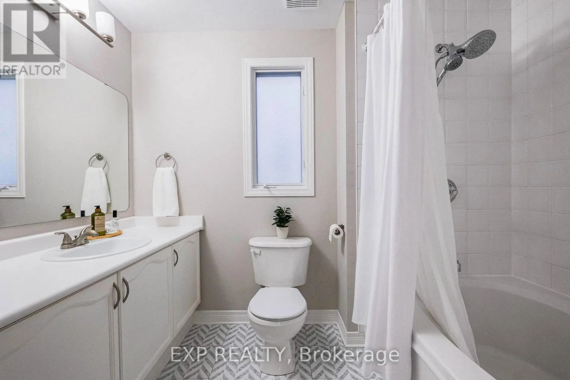 34 AVONMORE CRESCENT - Image 15