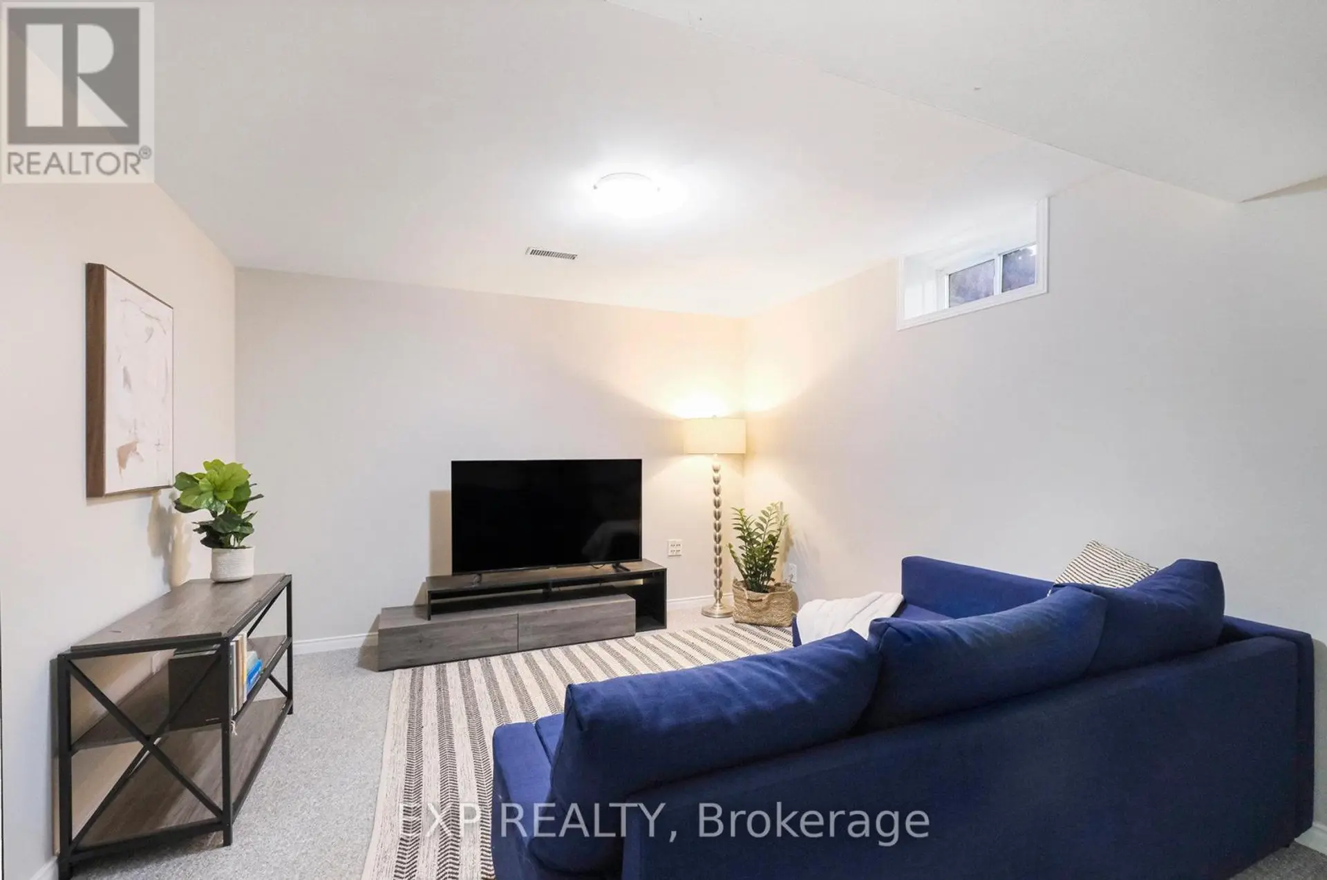 34 AVONMORE CRESCENT - Image 17