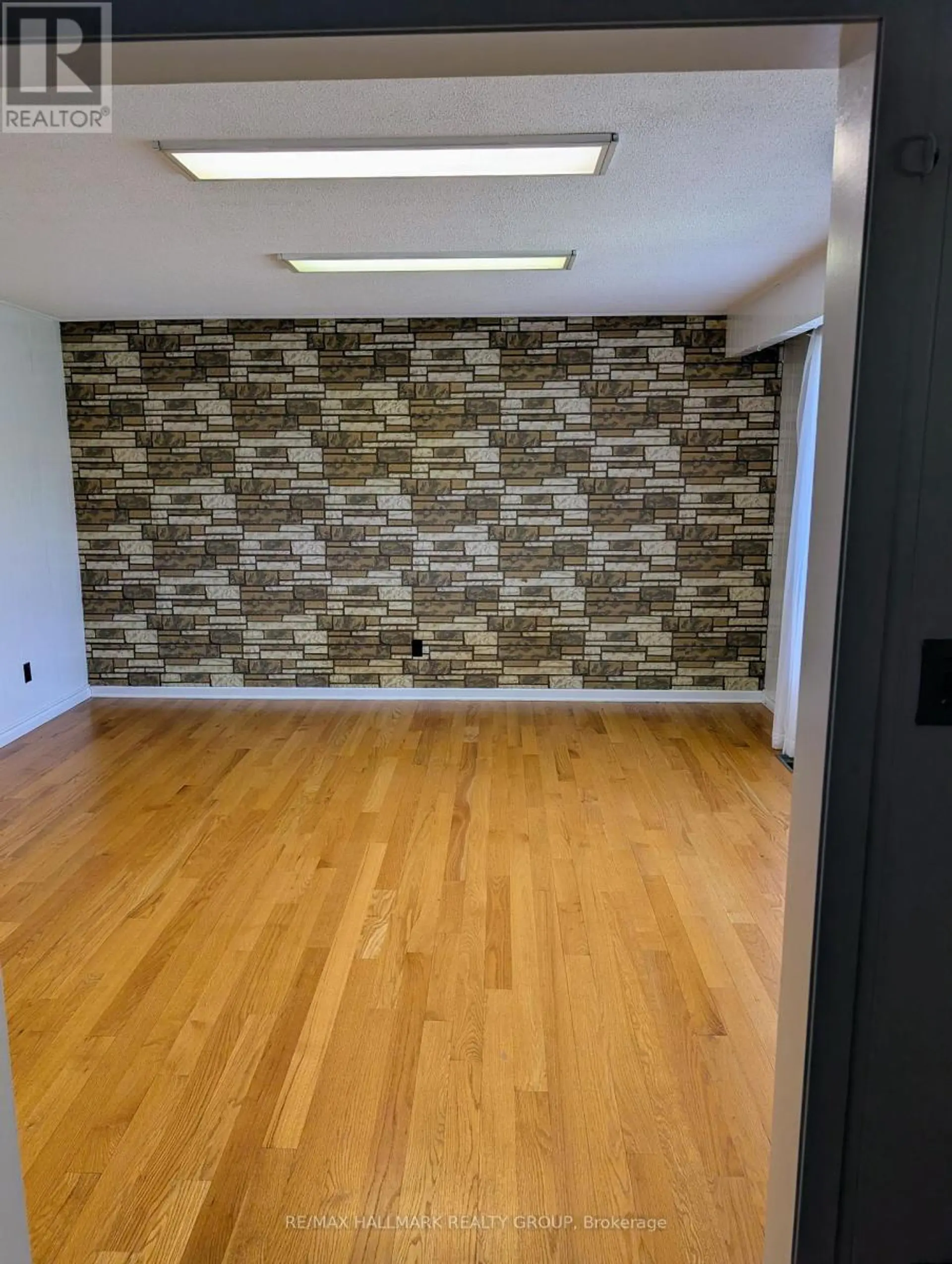 1636 STAGECOACH ROAD - Image 3