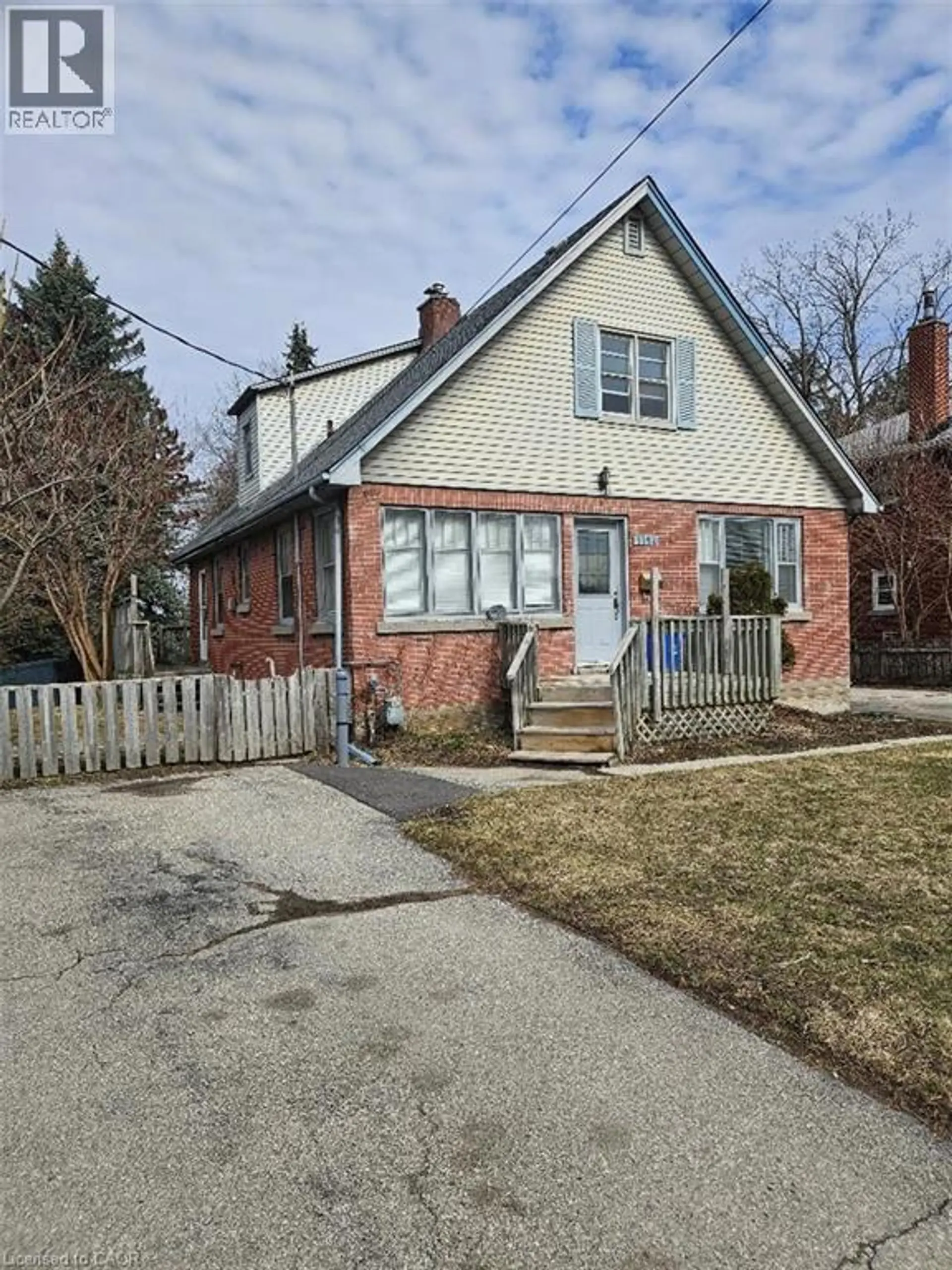 1154 QUEENS Boulevard - Image 1