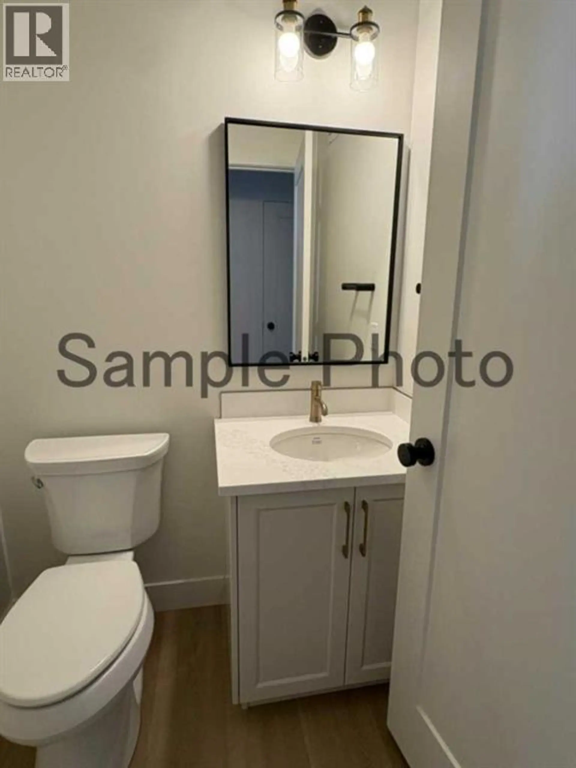 10726 145 Avenue - Image 18