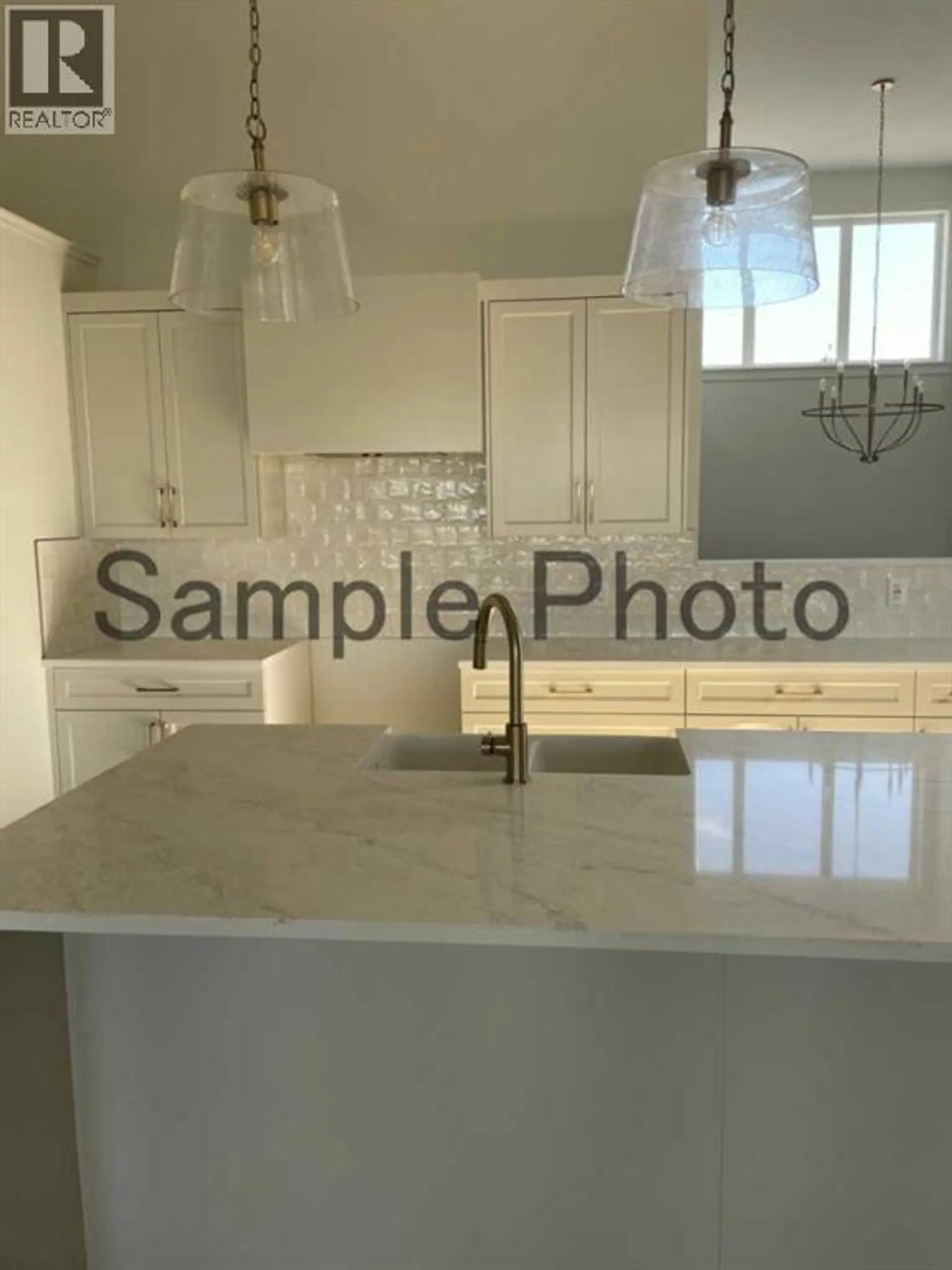 10726 145 Avenue - Image 5