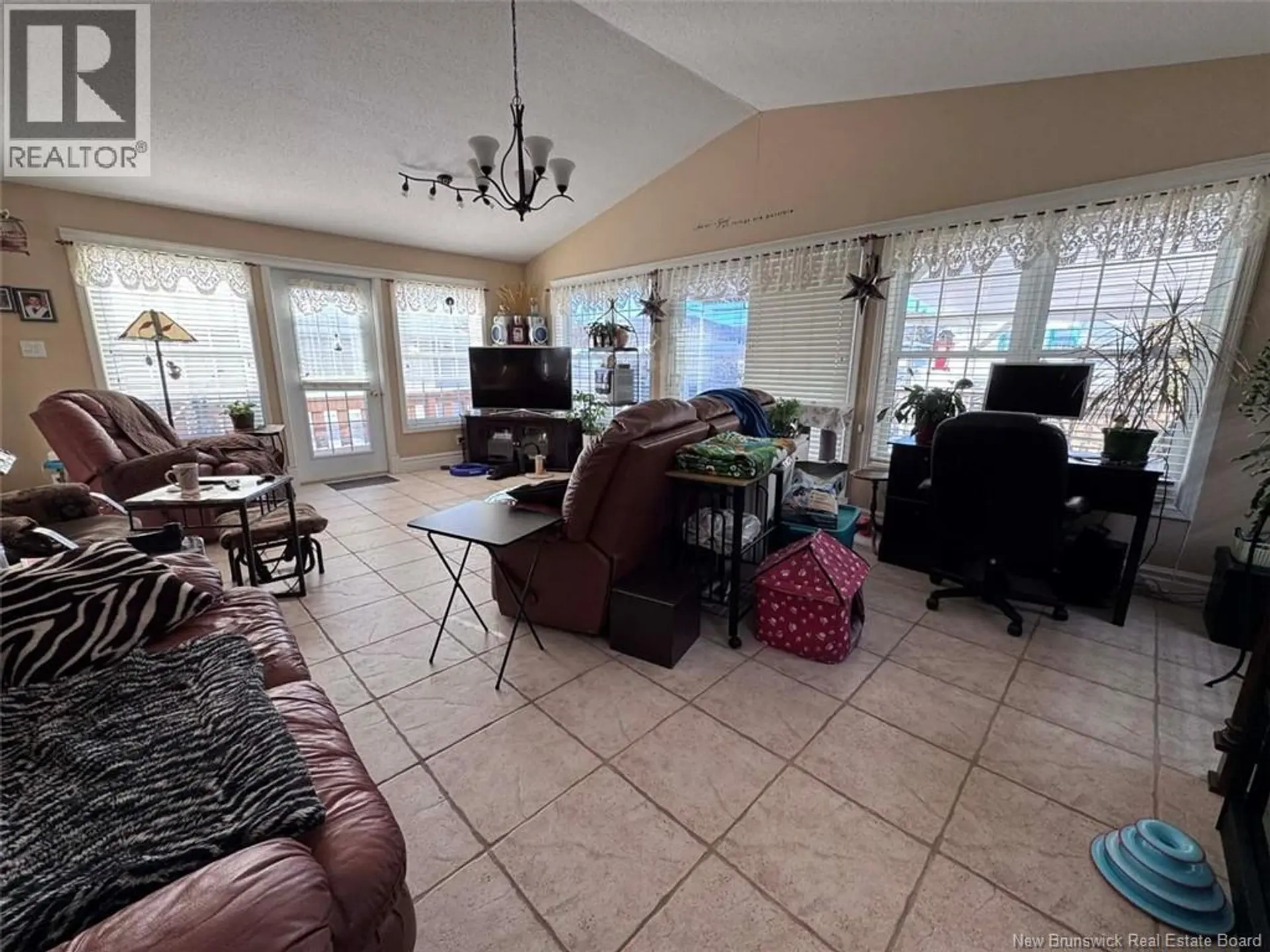 42 39th Avenue - Image 7