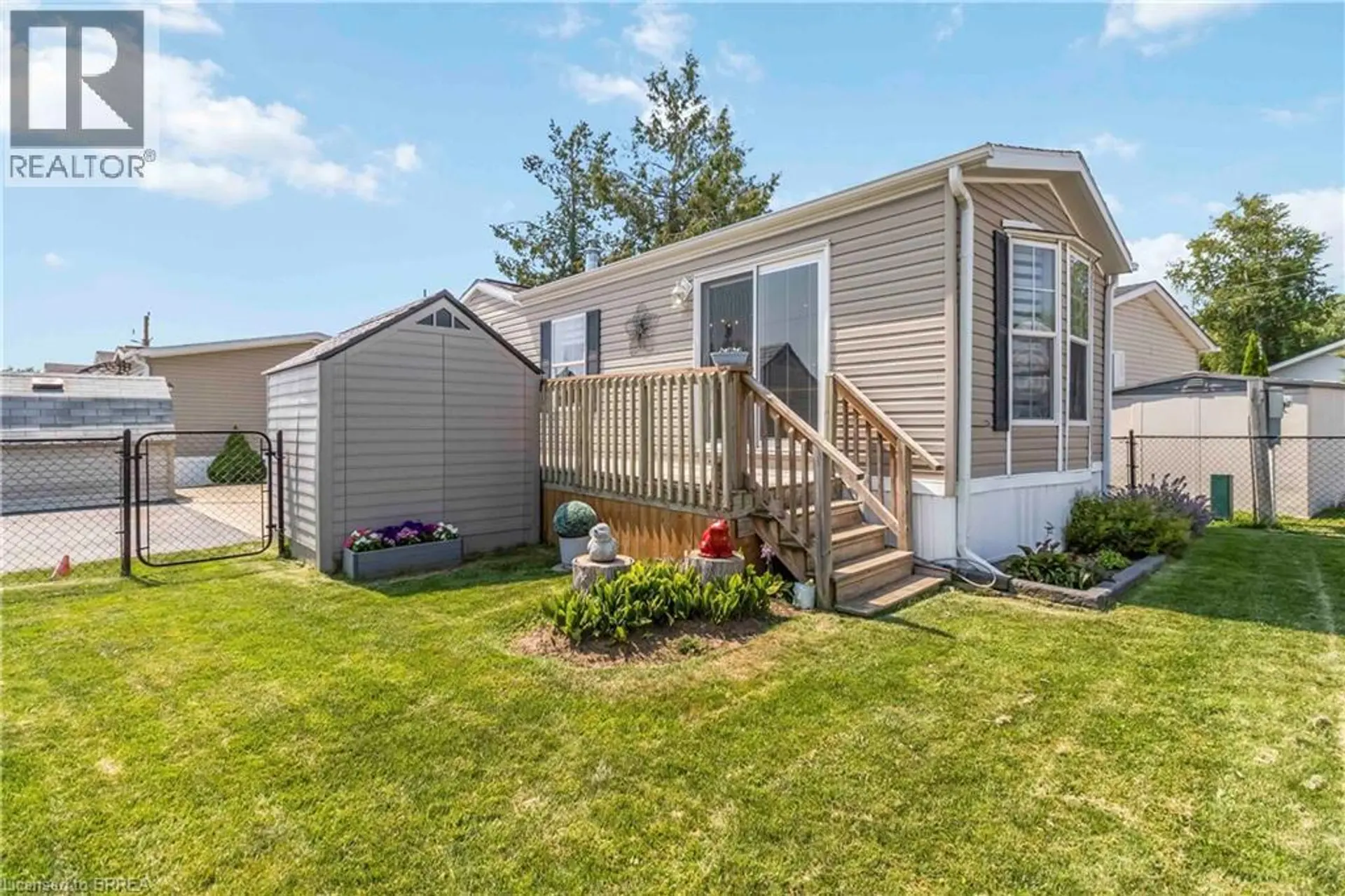 27 ELM Street - Image 16