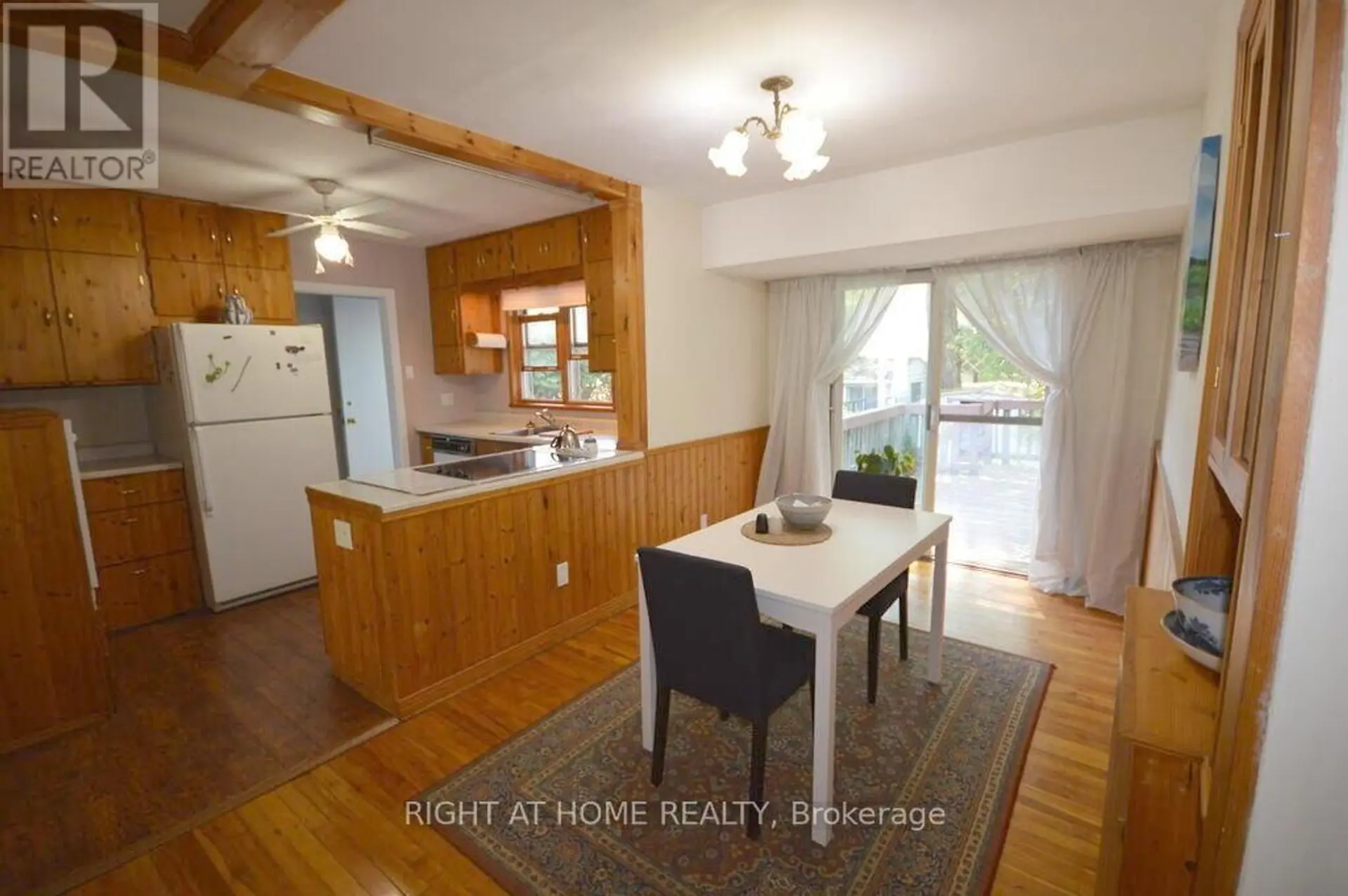 200 WOODROFFE AVENUE - Image 3