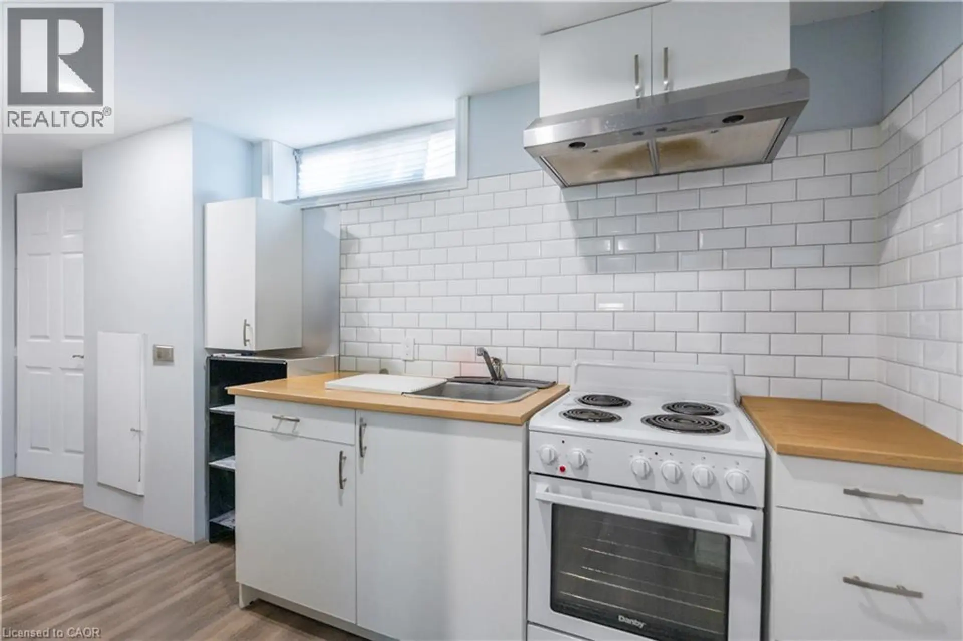 100 LAURIS Avenue - Image 13