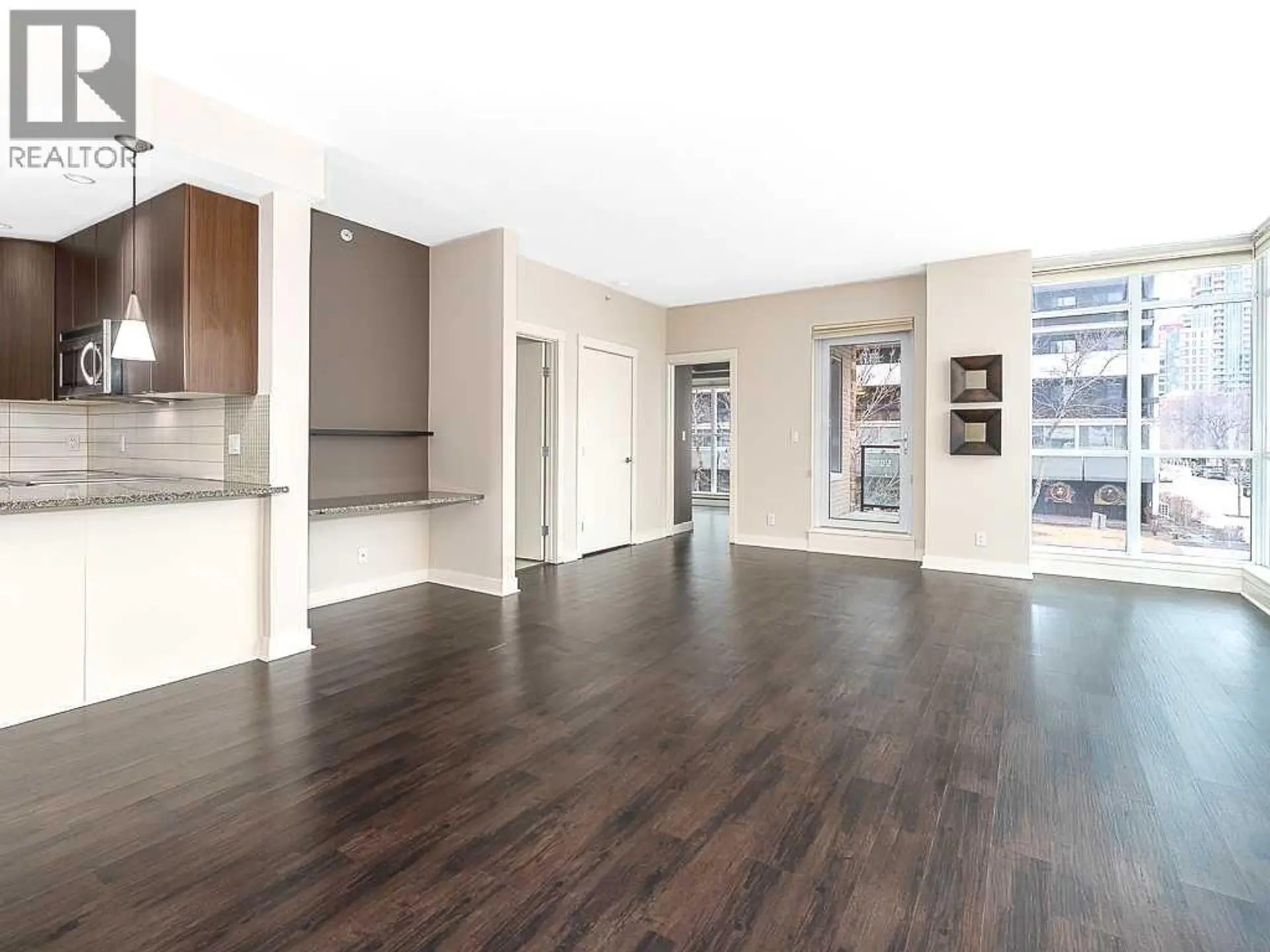#202 788 12 Avenue SW - Image 4