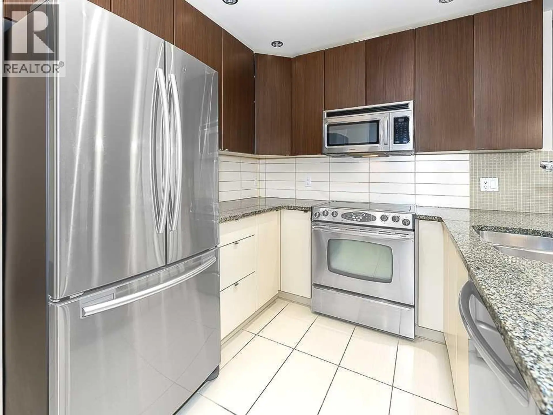#202 788 12 Avenue SW - Image 6