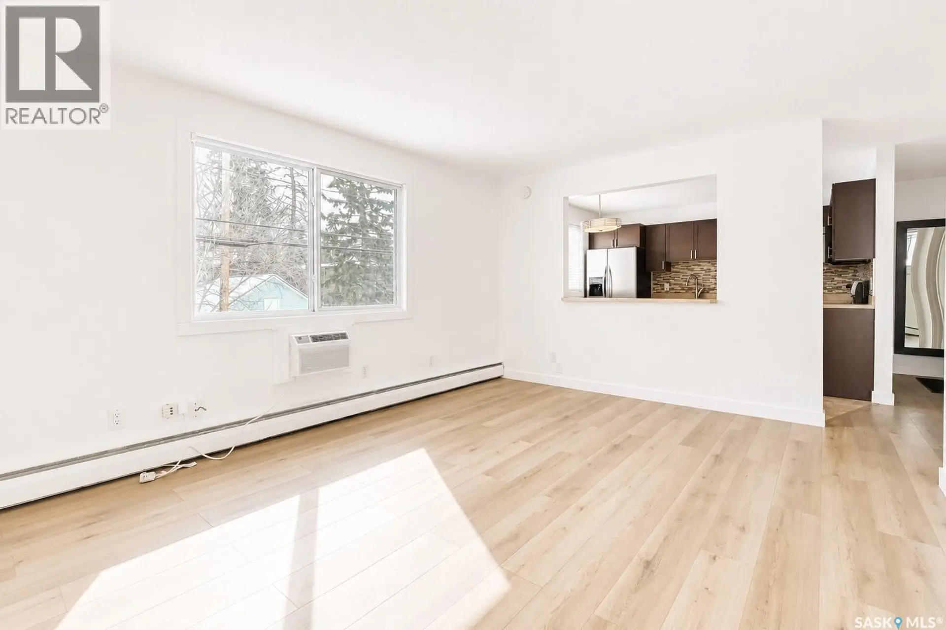 #11 2121 Rae STREET - Image 5
