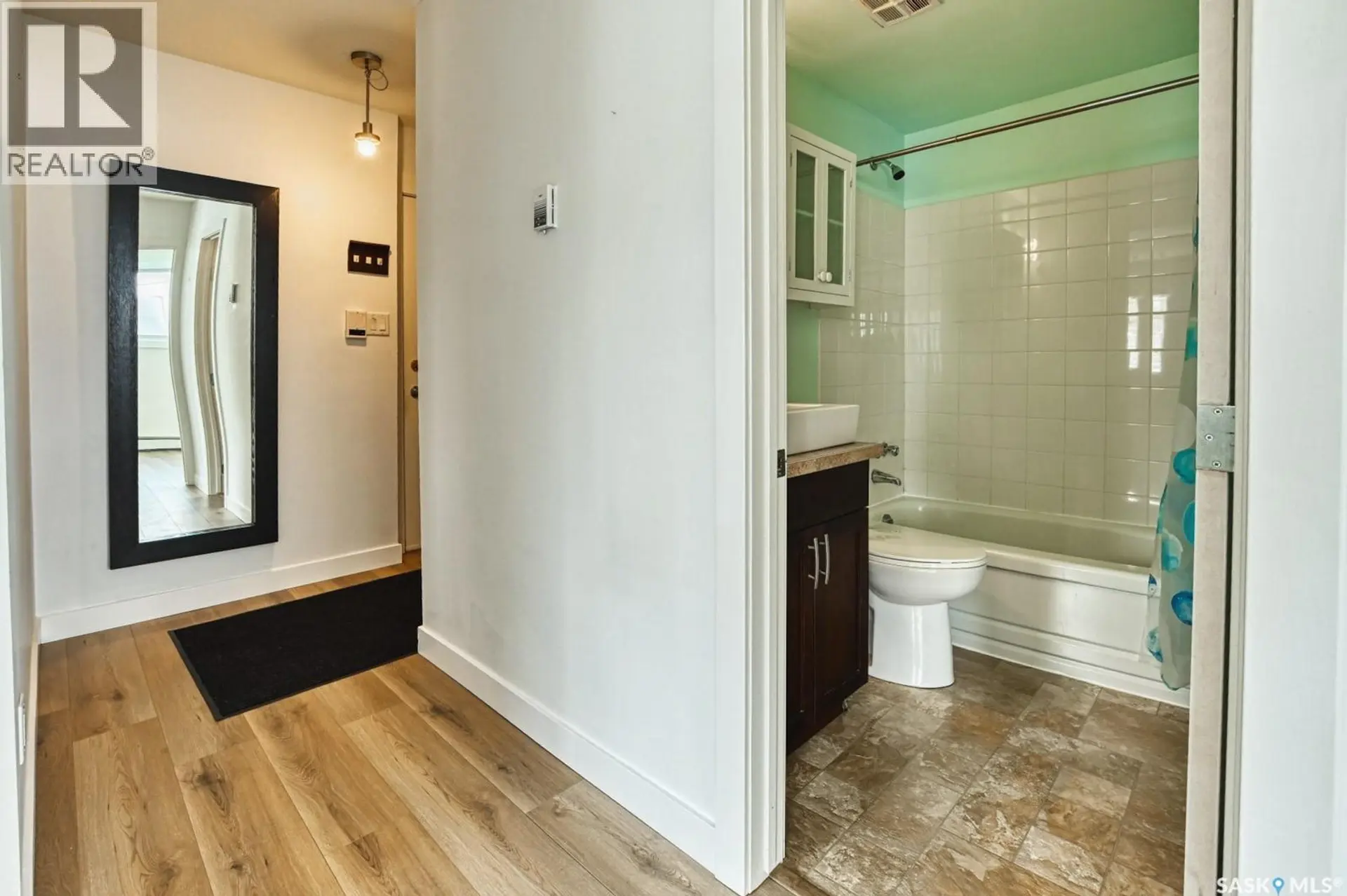 #11 2121 Rae STREET - Image 8