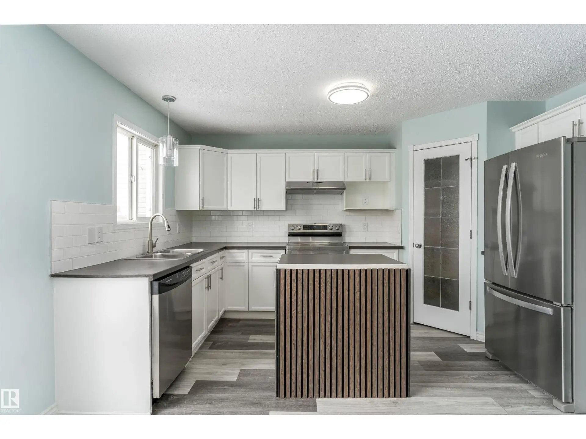 16304 43 ST NW - Image 5